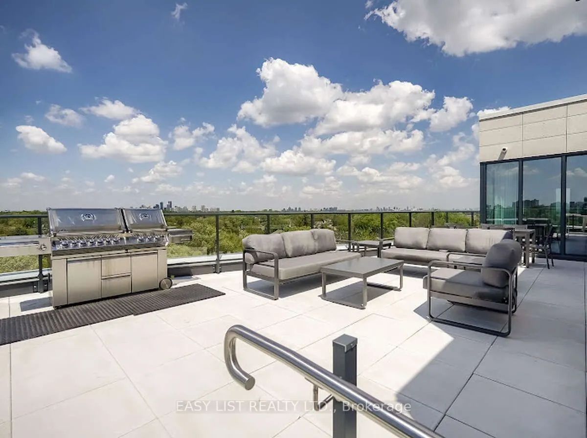 250 Lawrence Avenue W, #906