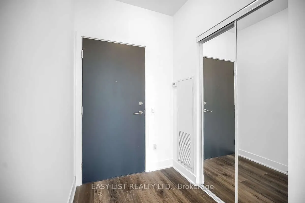 250 Lawrence Avenue W, #906