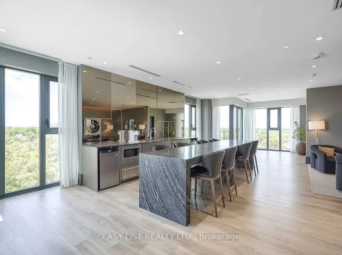 250 Lawrence Avenue W, #906