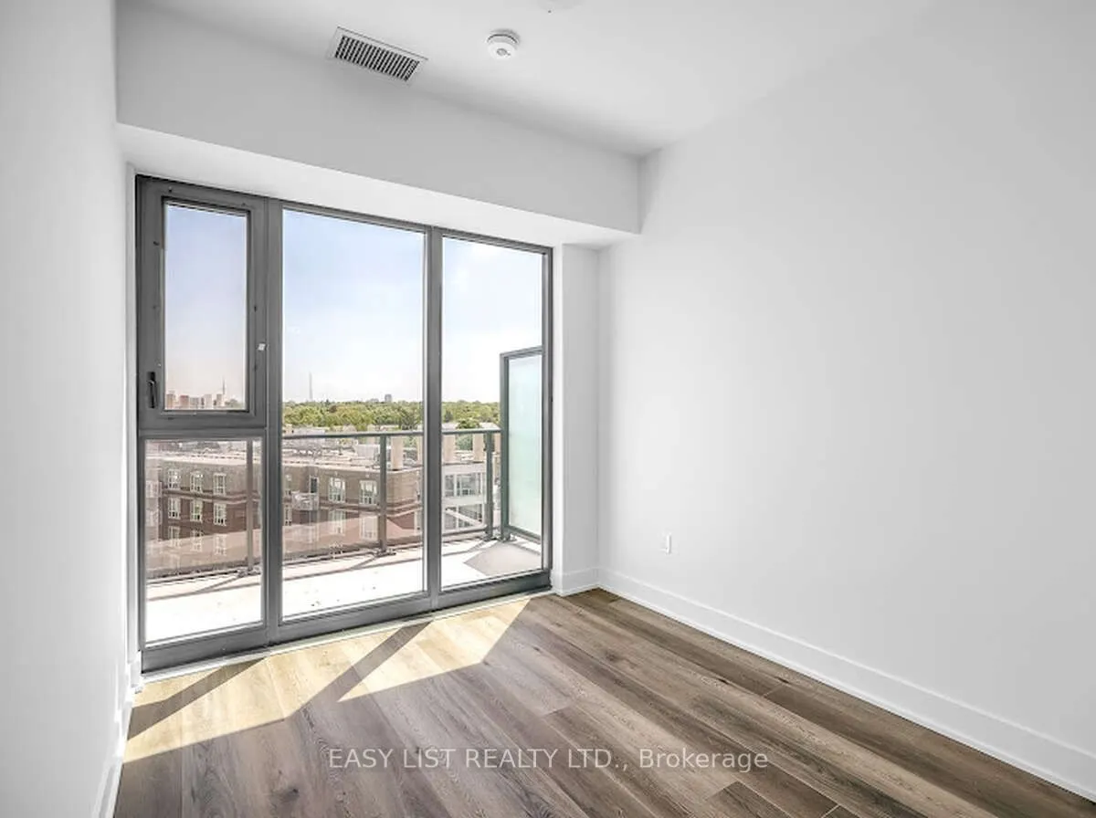 250 Lawrence Avenue W, #906