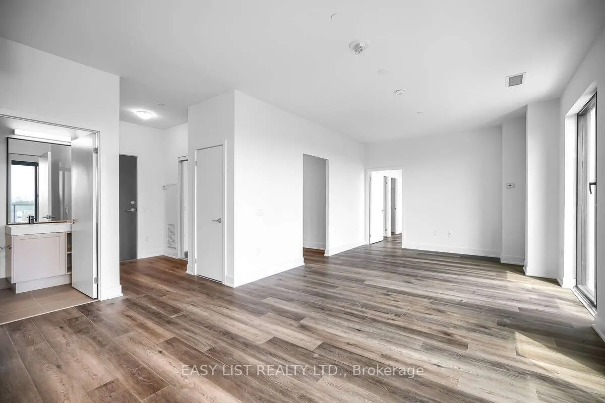 250 Lawrence Avenue W, #906