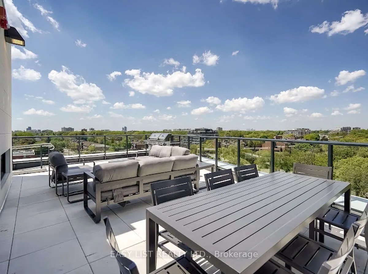 250 Lawrence Avenue W, #906