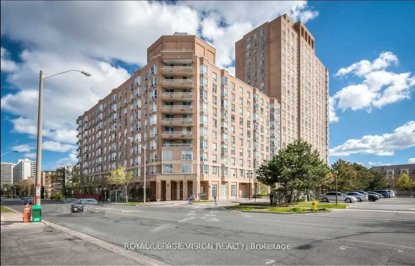 11 Thorncliffe Park Drive, #802
