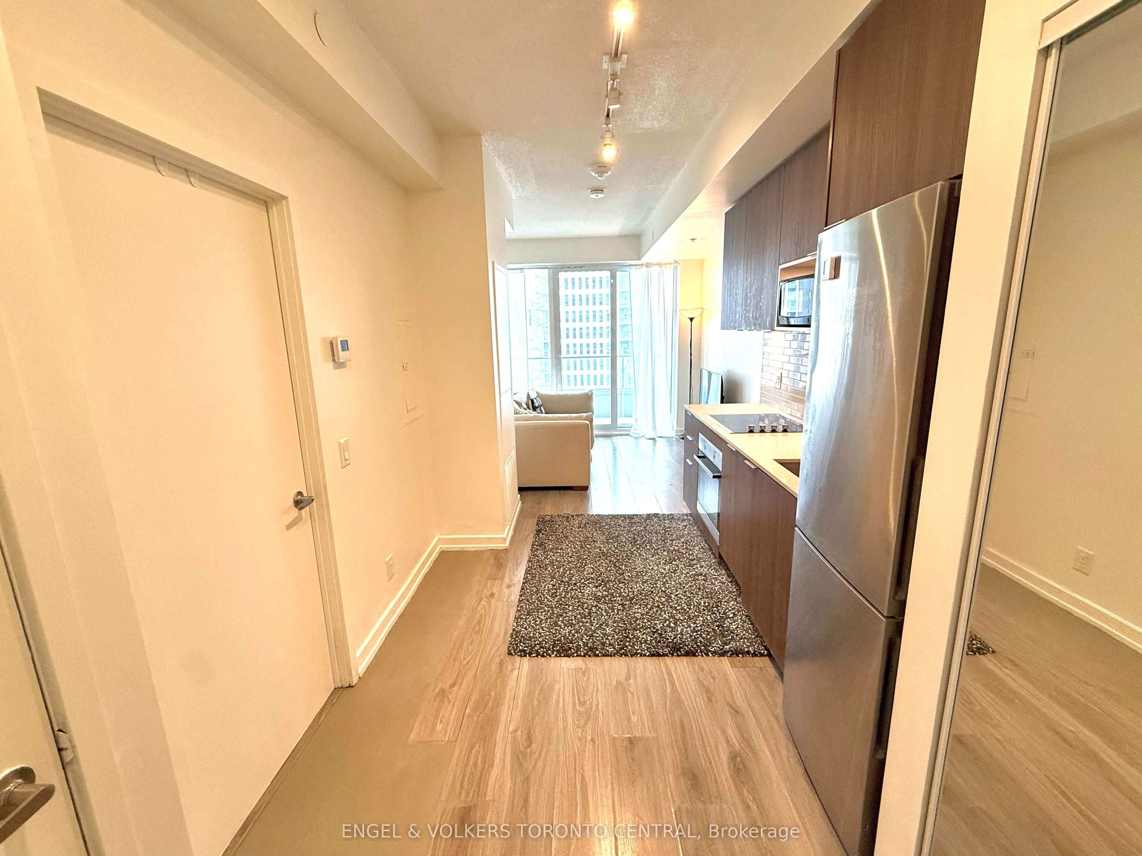 20 Tubman Avenue #1011