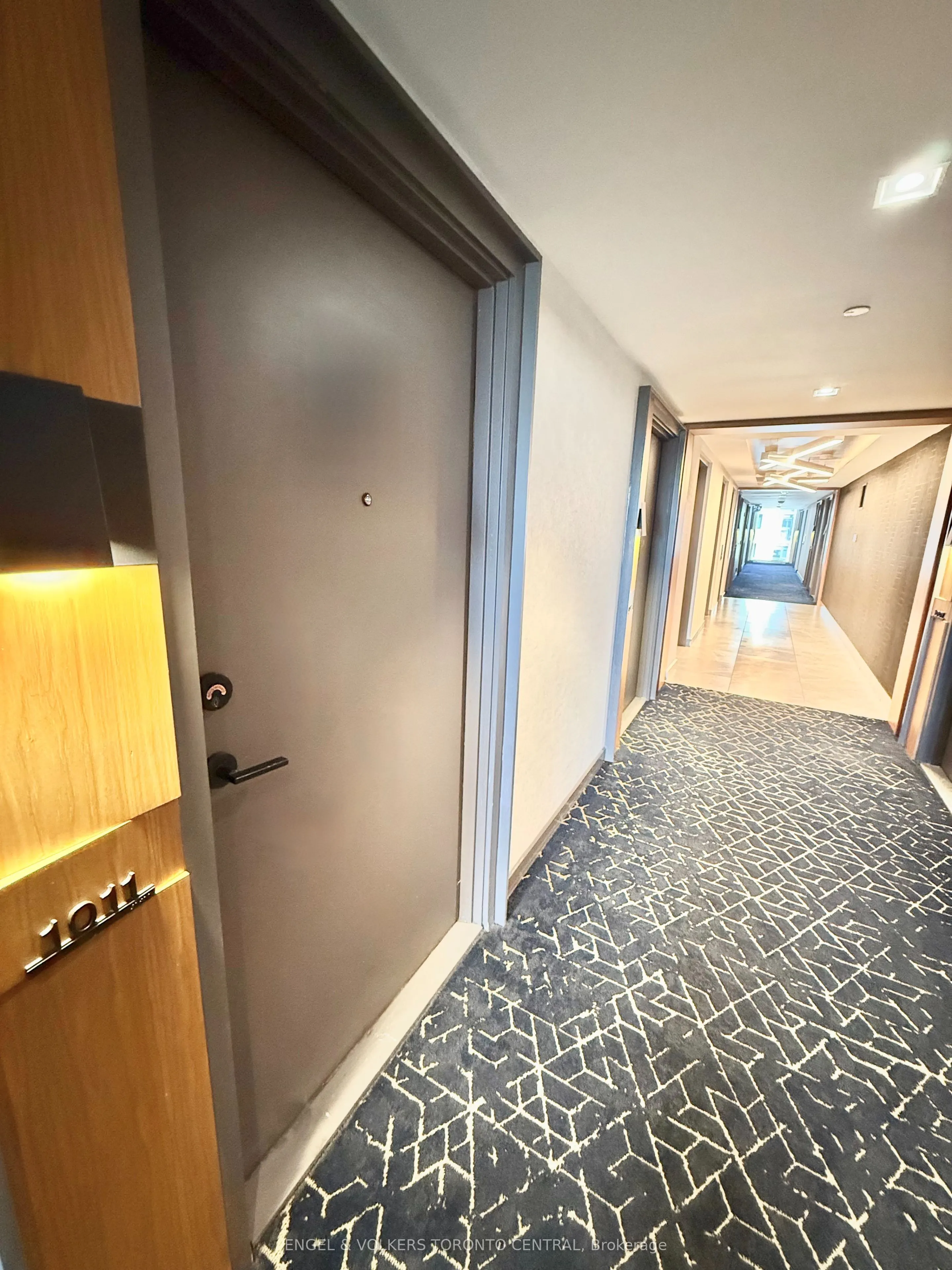 20 Tubman Avenue #1011
