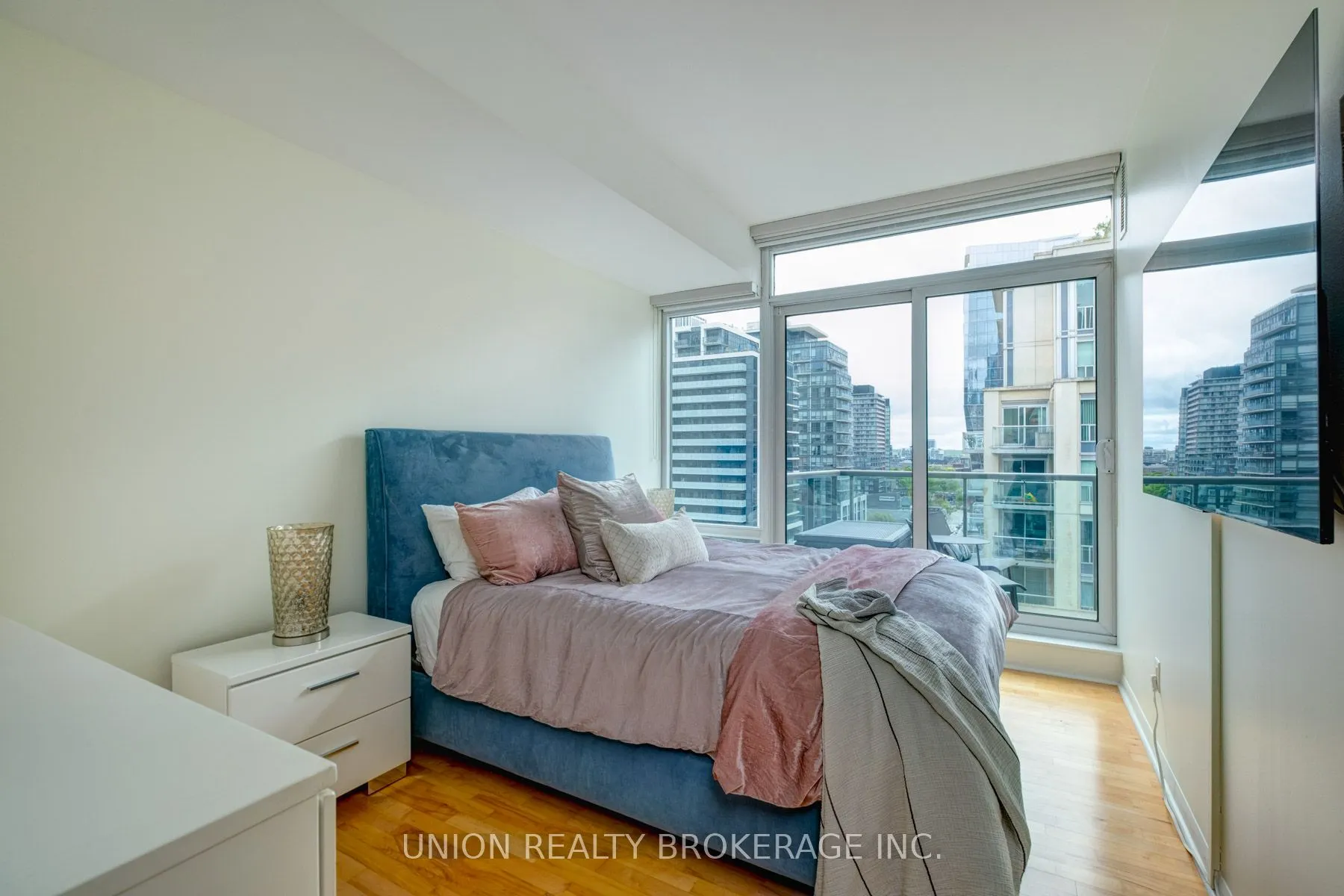 333 Adelaide Street E, #1205