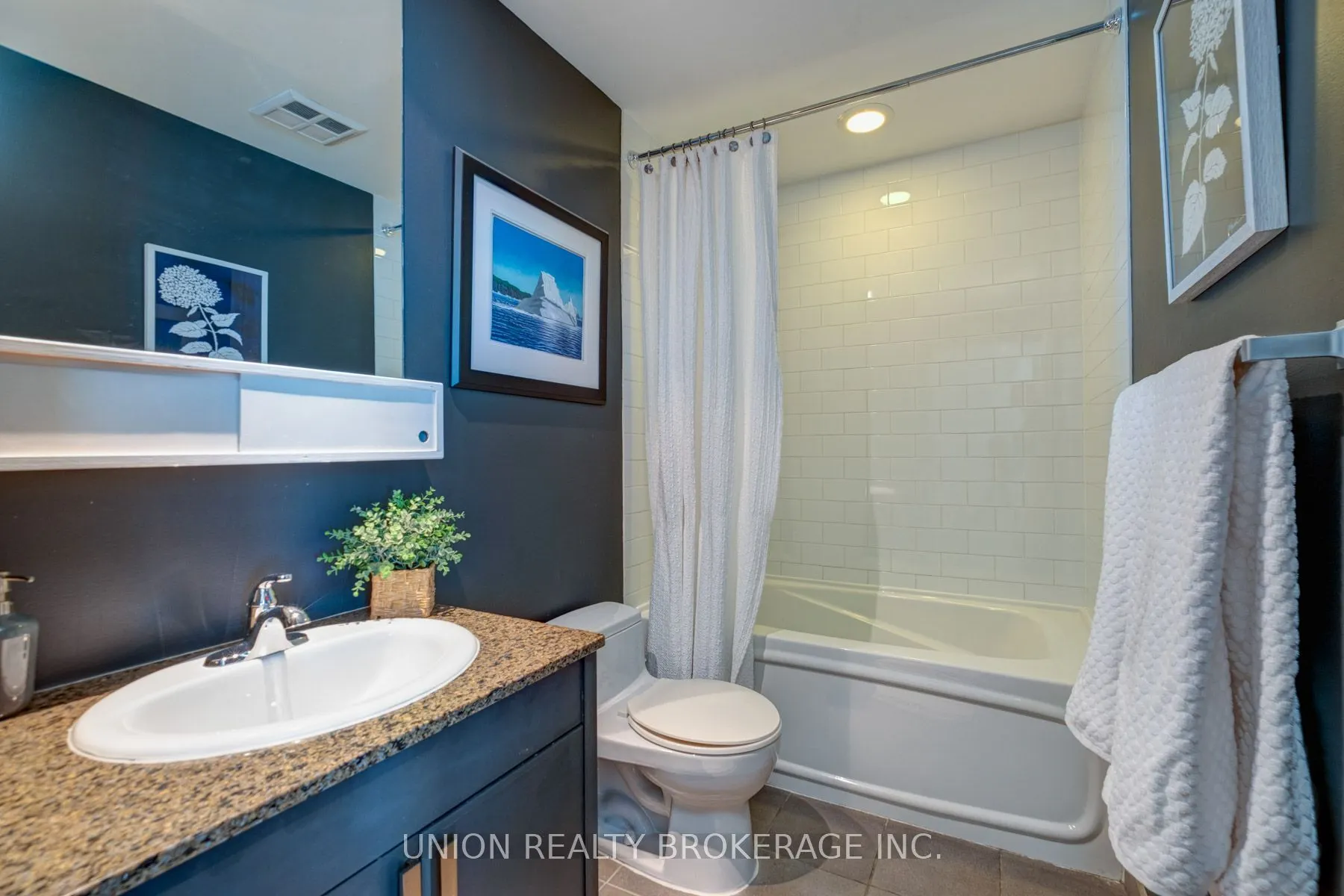 333 Adelaide Street E, #1205