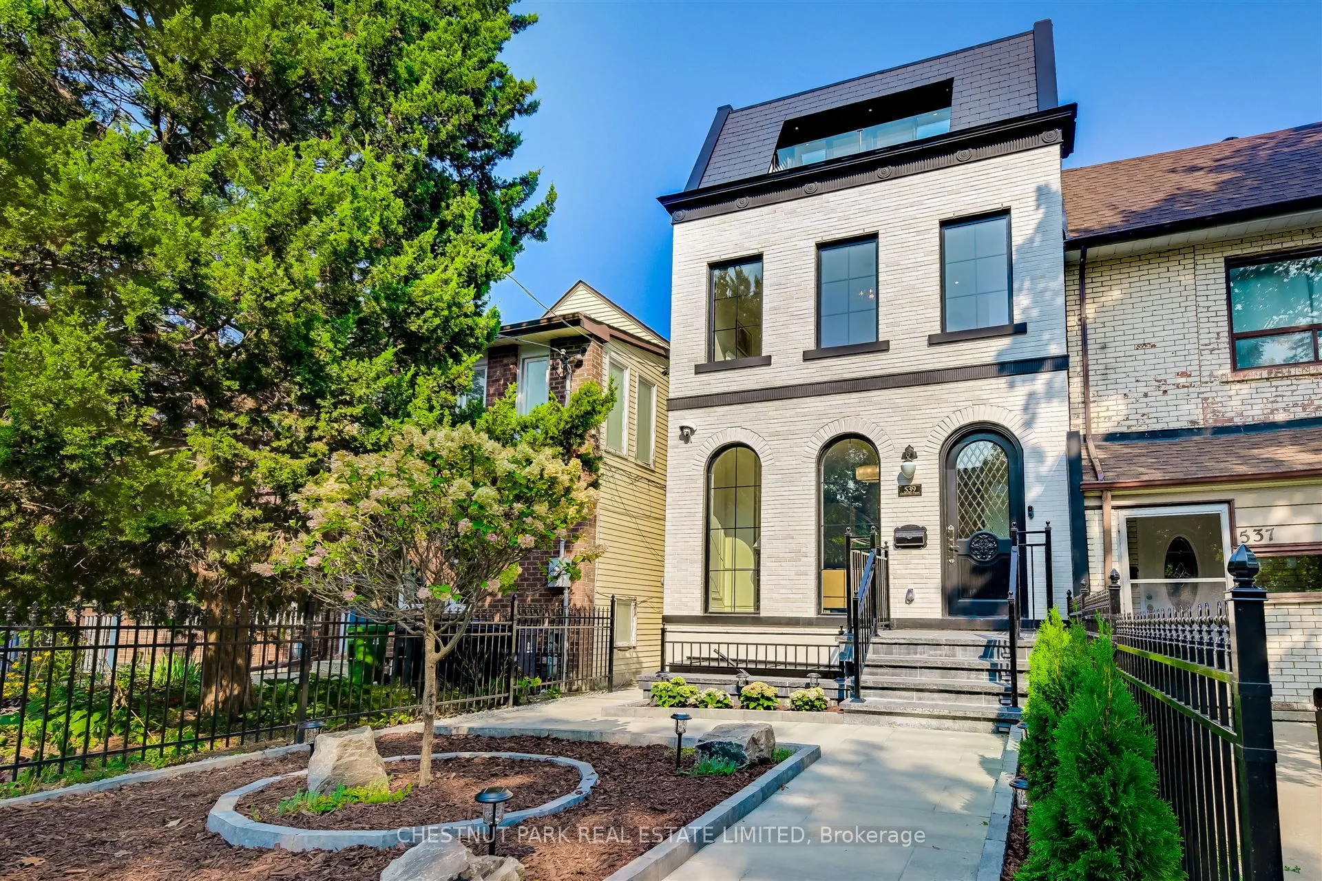 539 Crawford Street