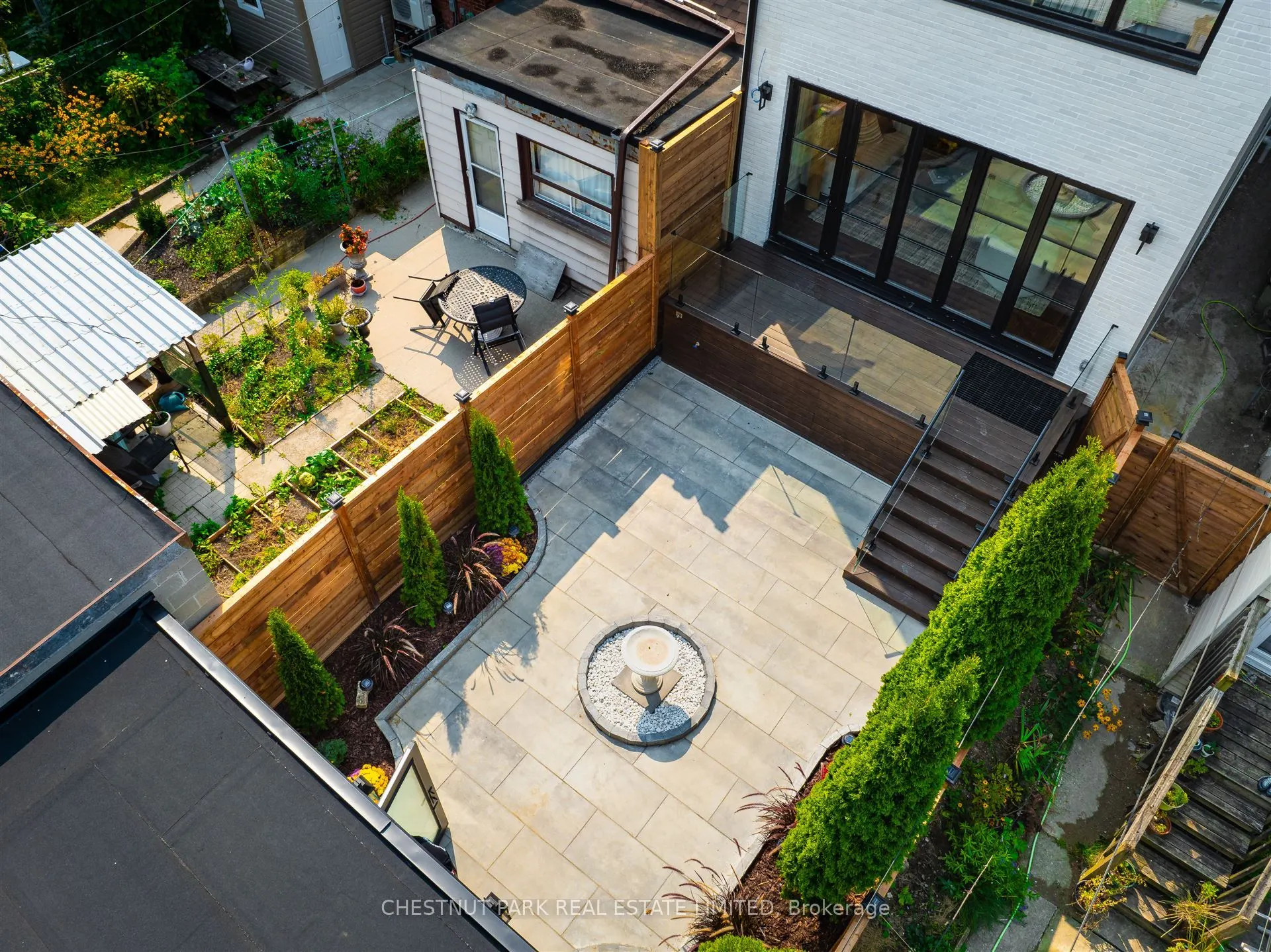 539 Crawford Street