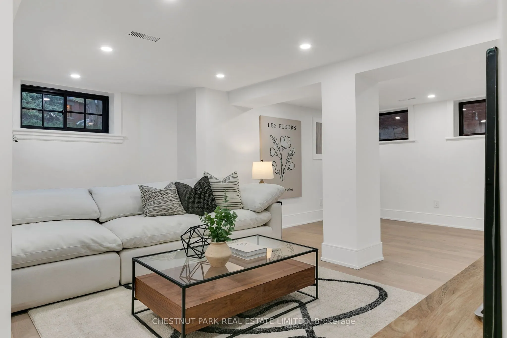 111 Roxborough Drive