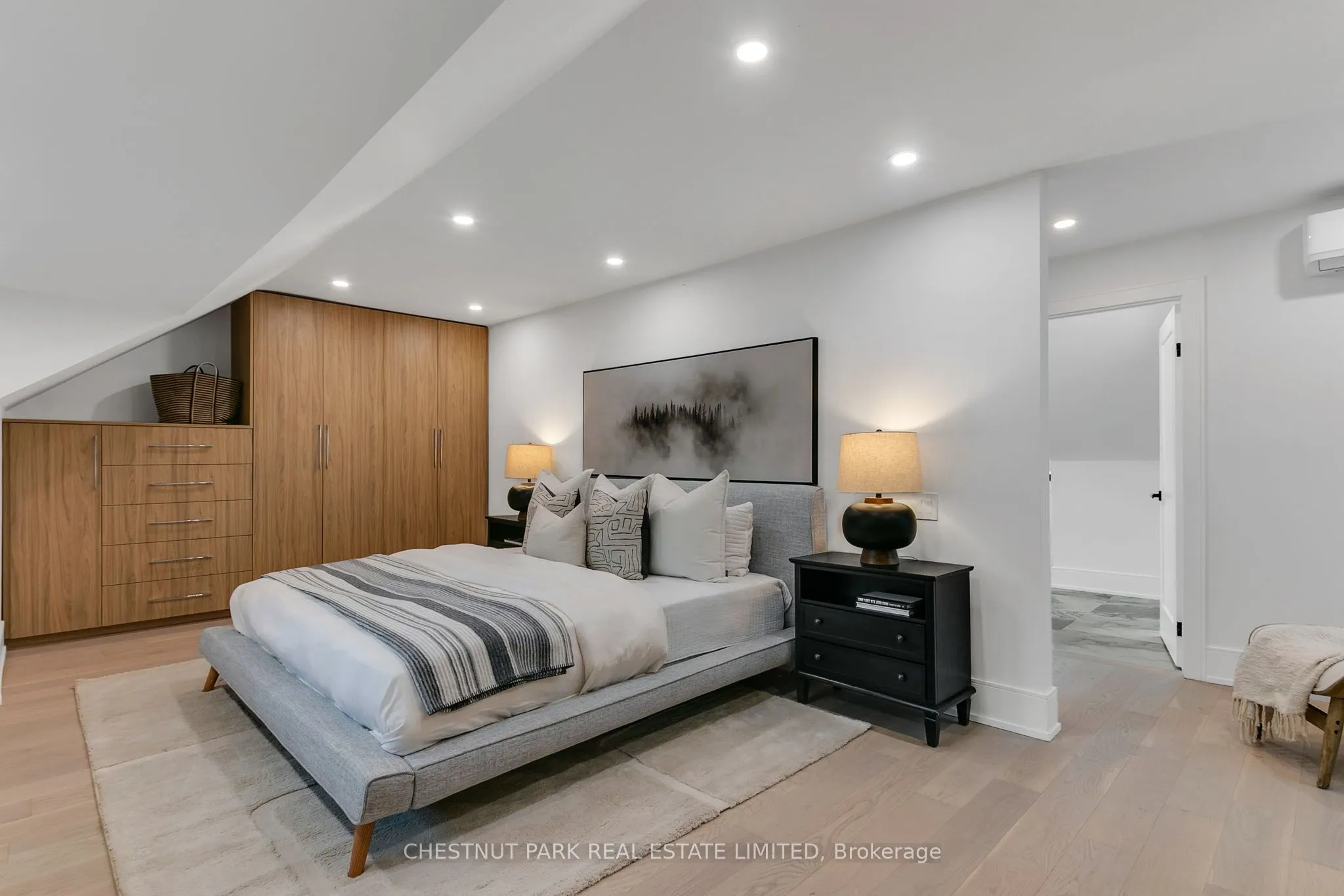 111 Roxborough Drive