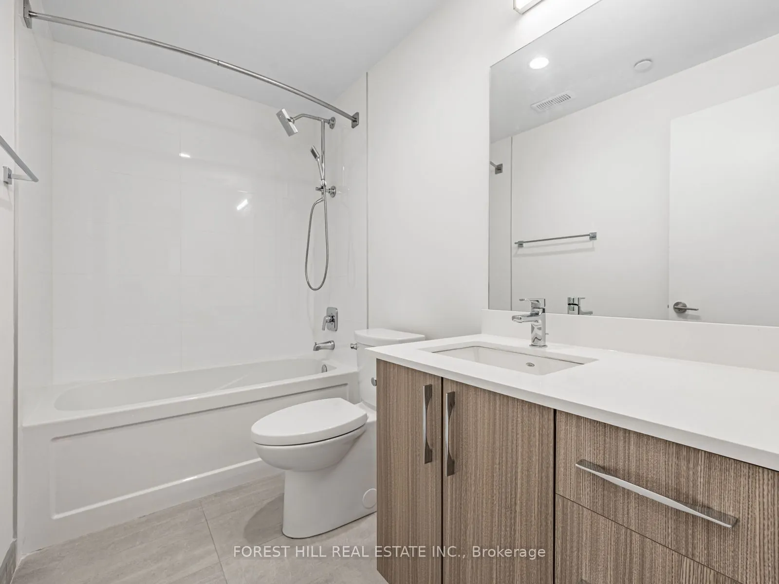 15 Brenthall Avenue, #7