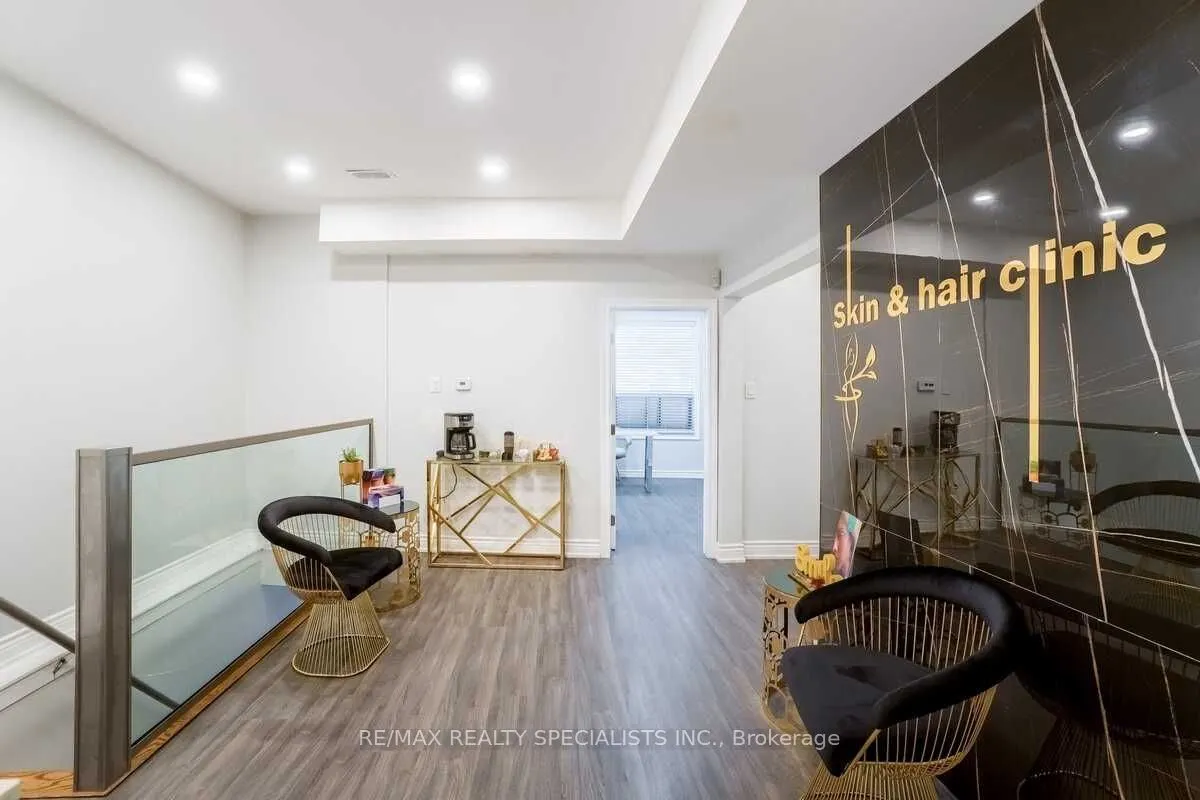 3421 Yonge Street