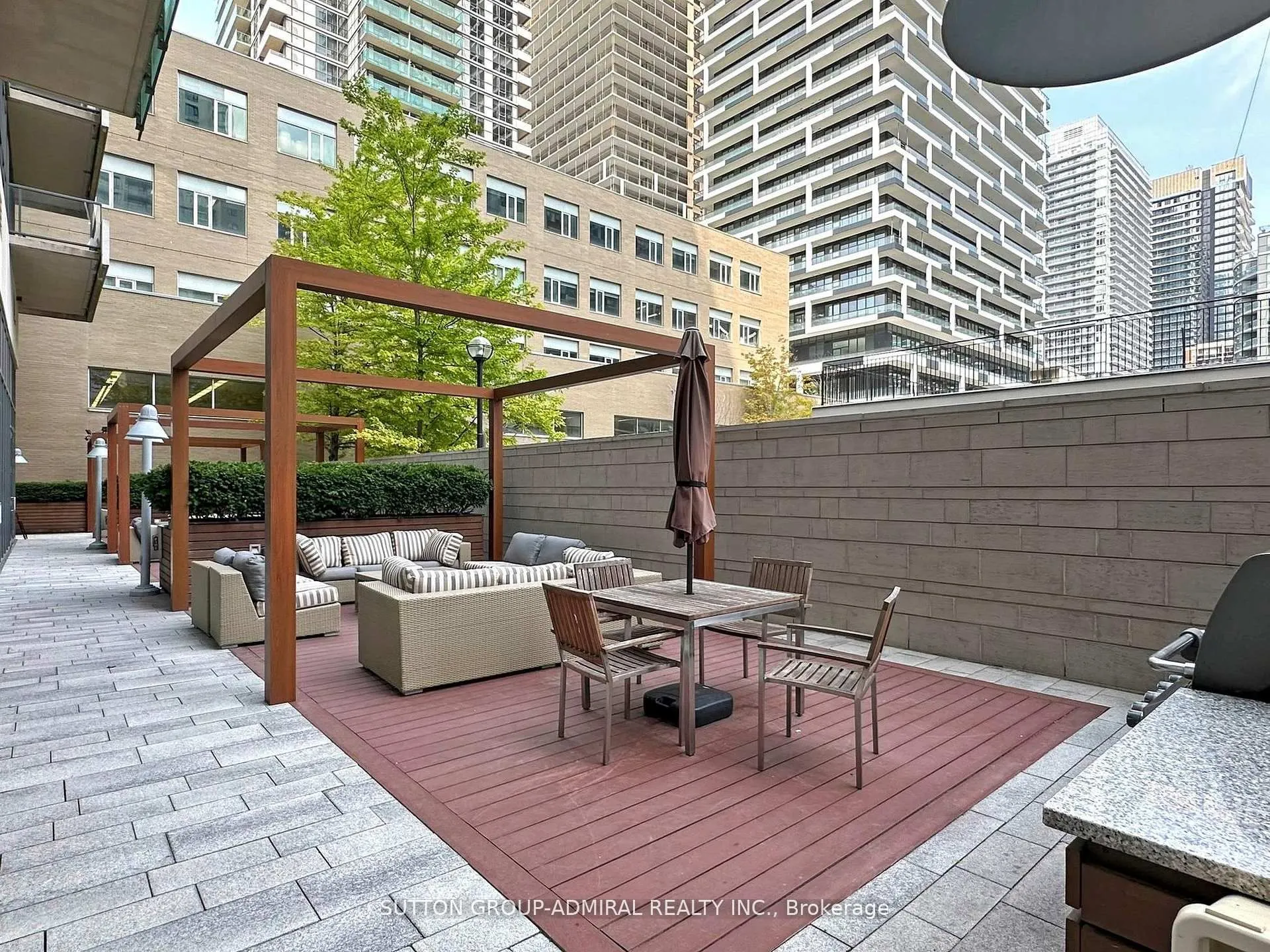 70 Roehampton Avenue W, #1916
