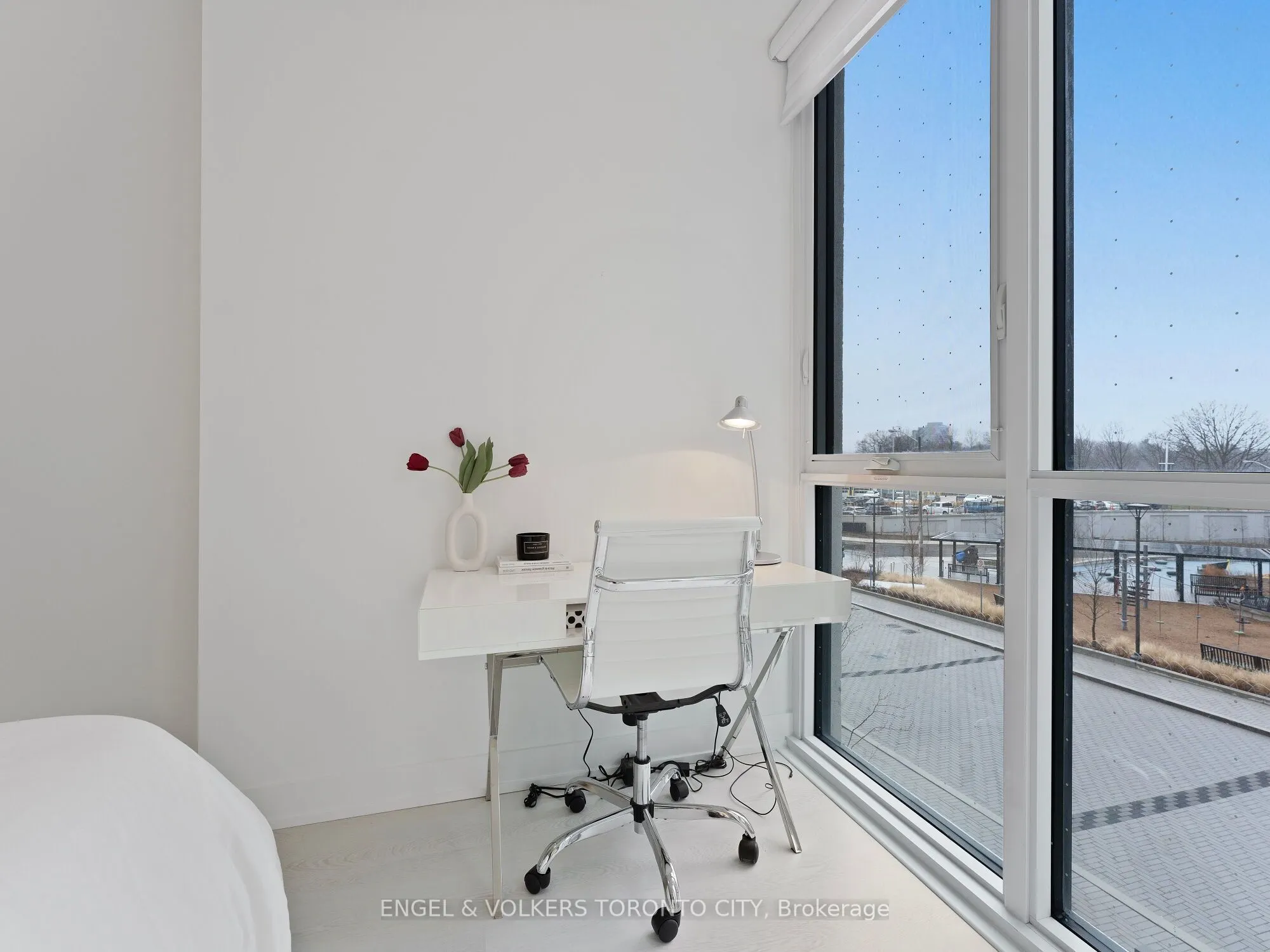 30 Inn On The Park Drive, #221