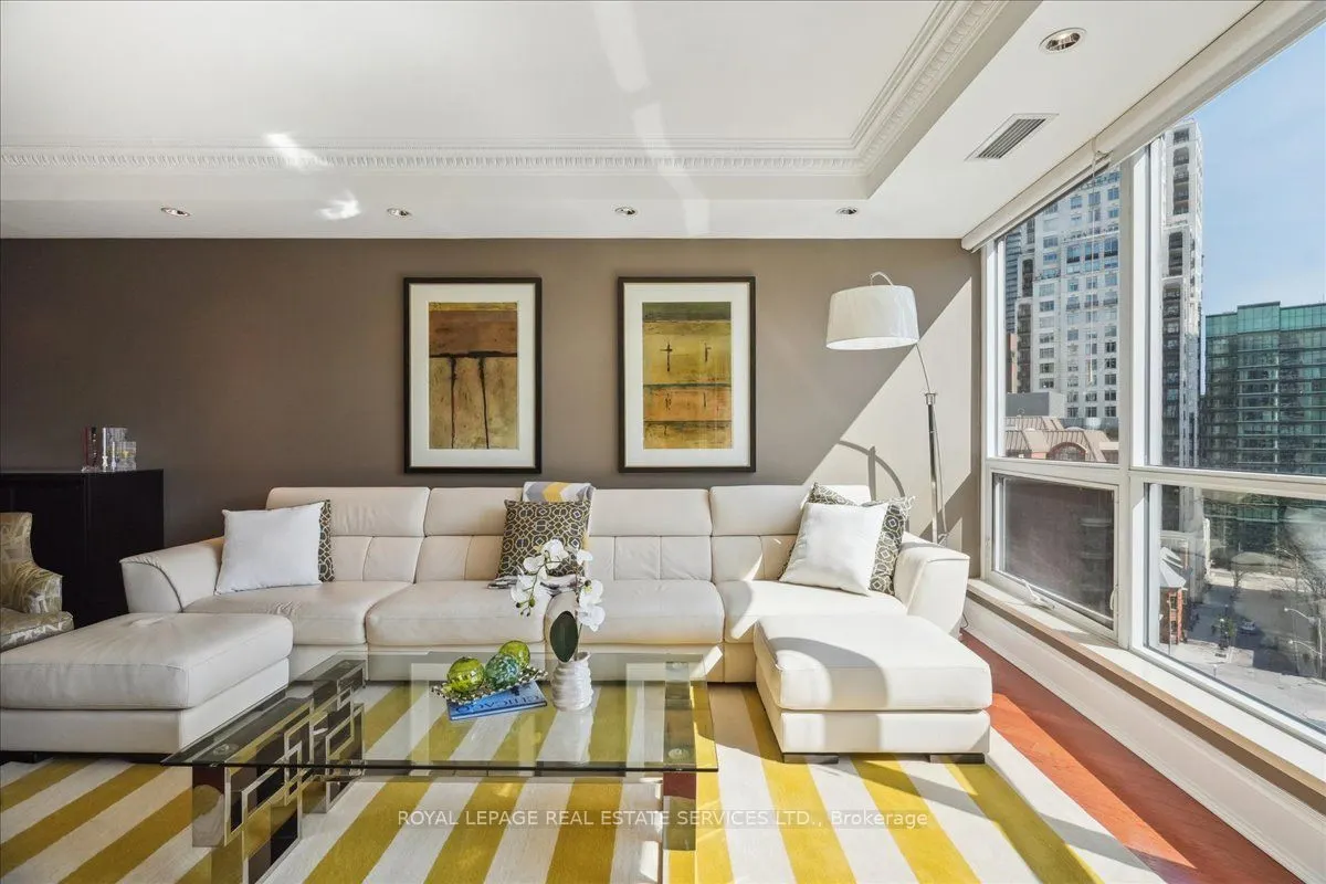 10 Bellair Street, #804