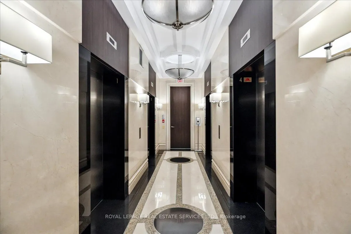 10 Bellair Street, #804