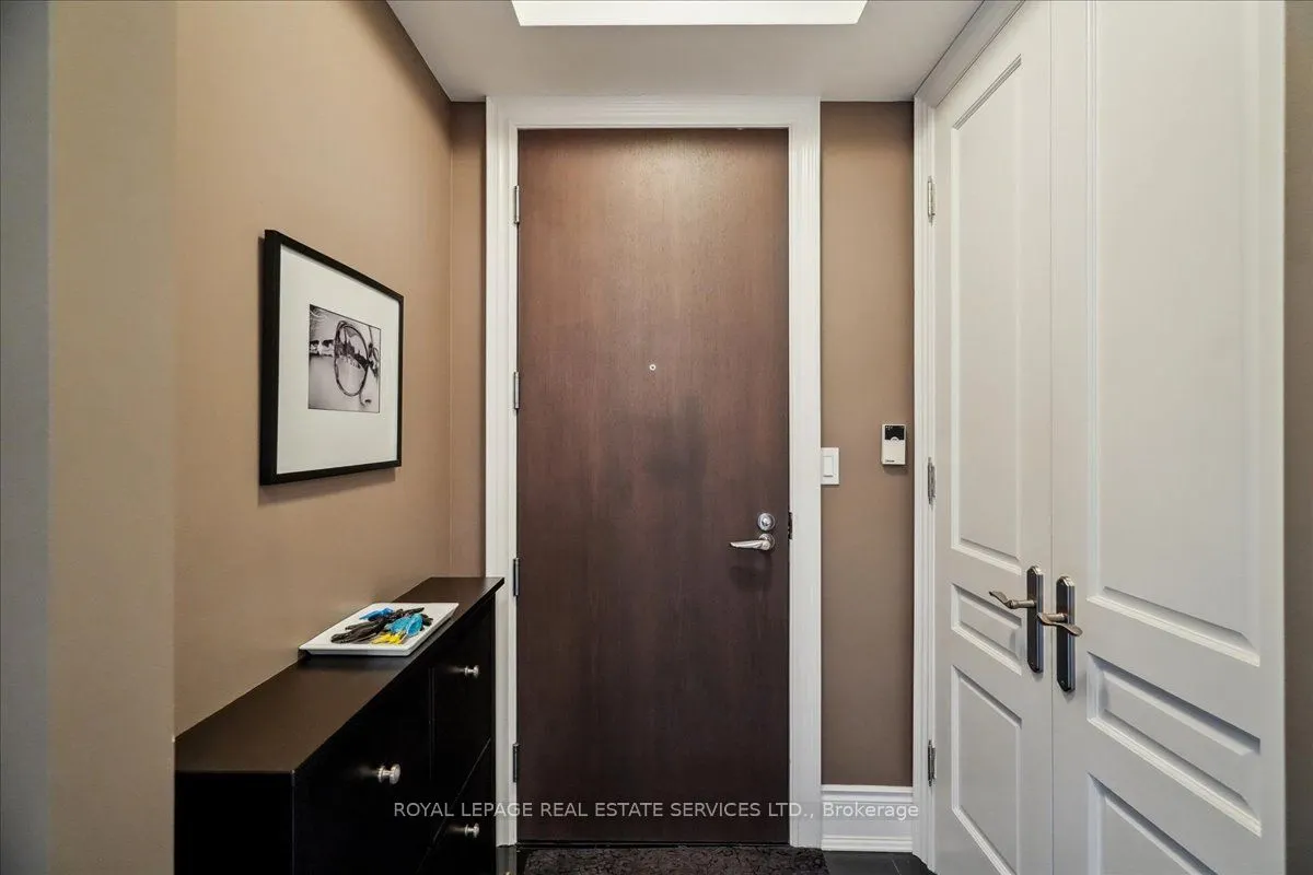 10 Bellair Street, #804