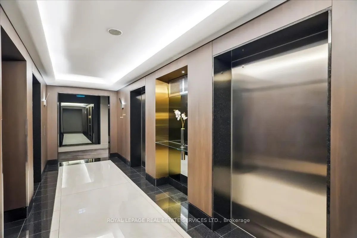 10 Bellair Street, #804