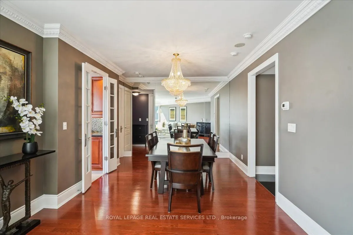 10 Bellair Street, #804