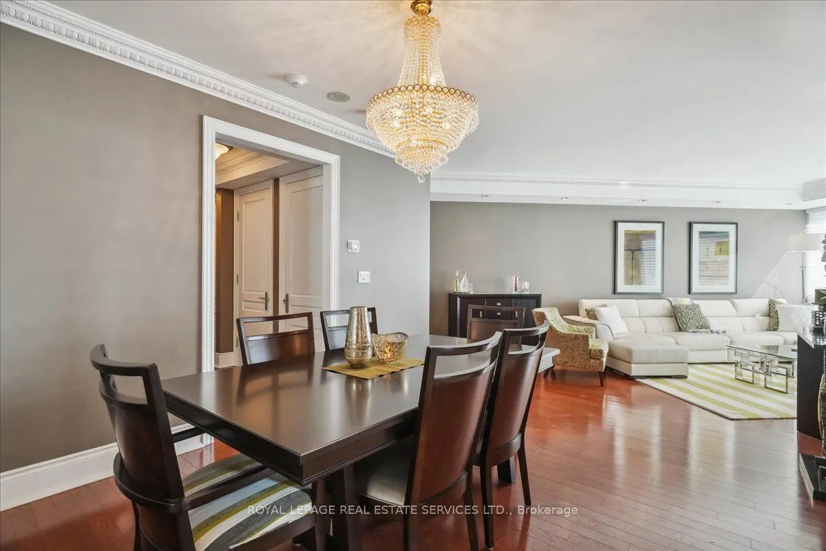 10 Bellair Street, #804