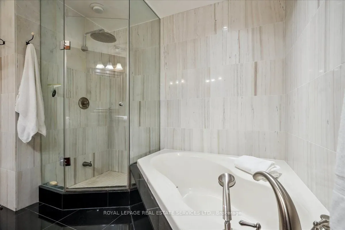 10 Bellair Street, #804