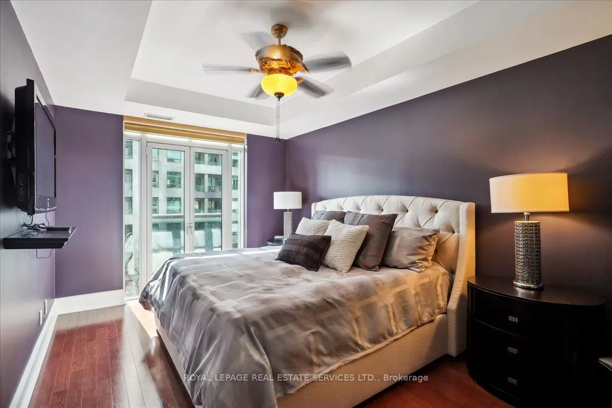 10 Bellair Street, #804