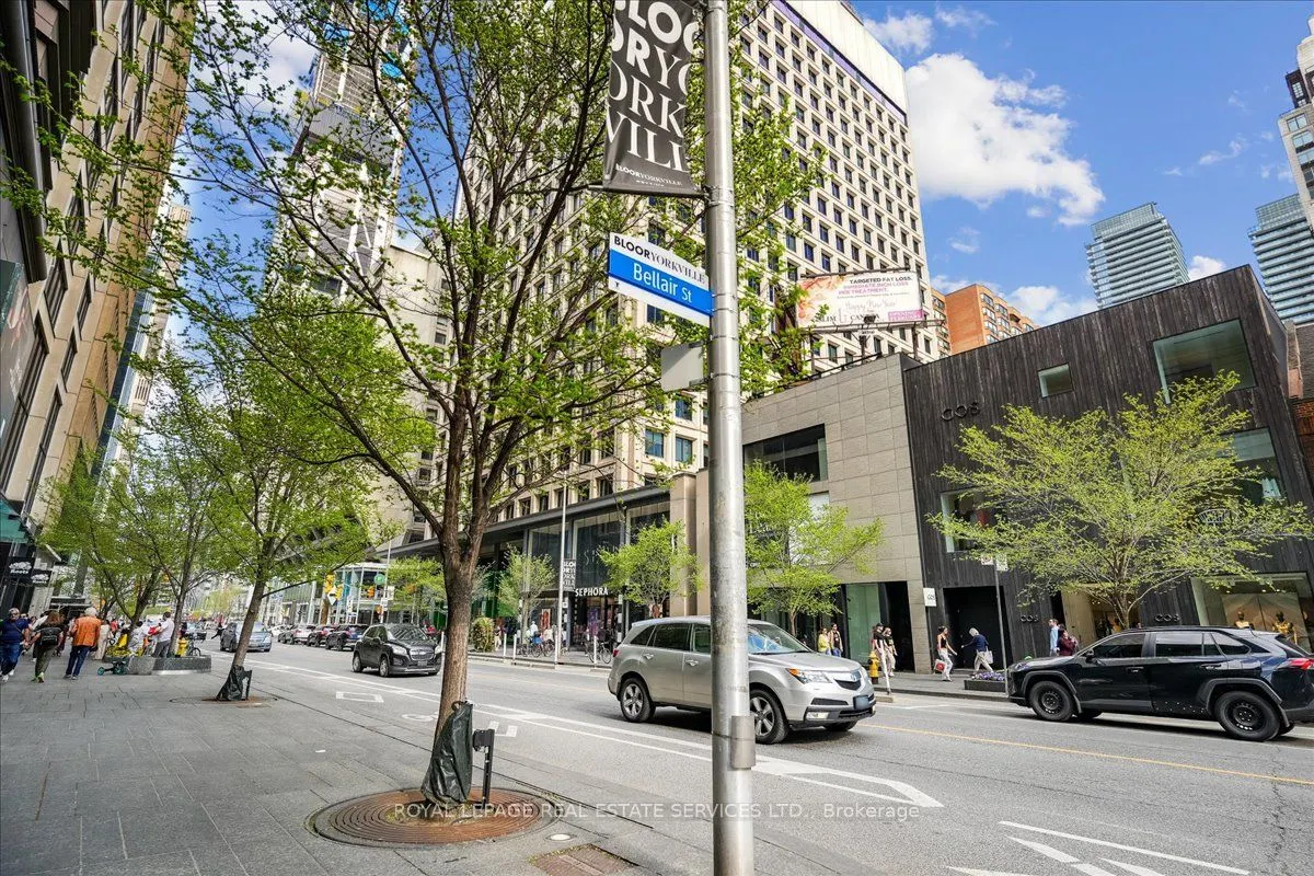 10 Bellair Street, #804