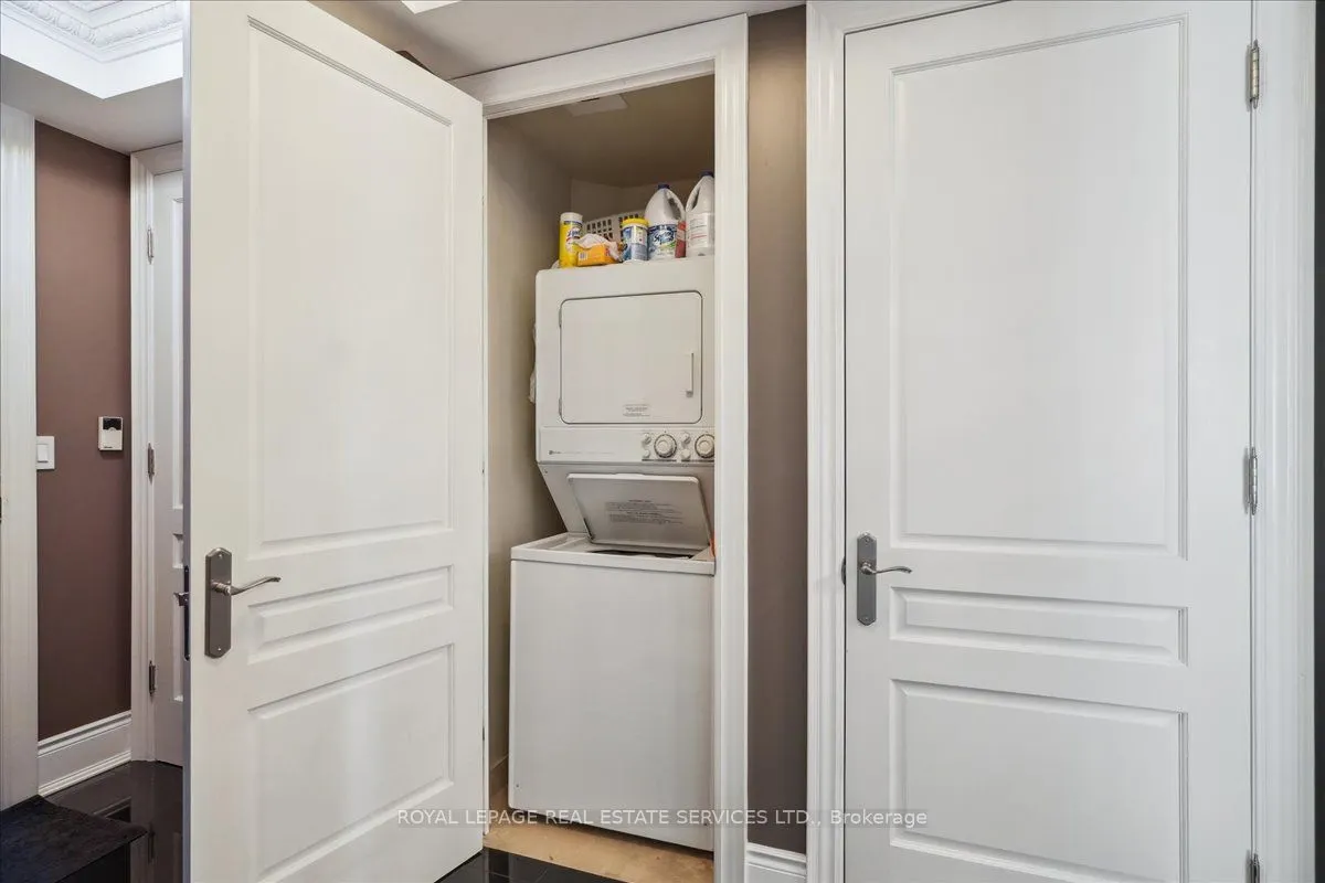 10 Bellair Street, #804