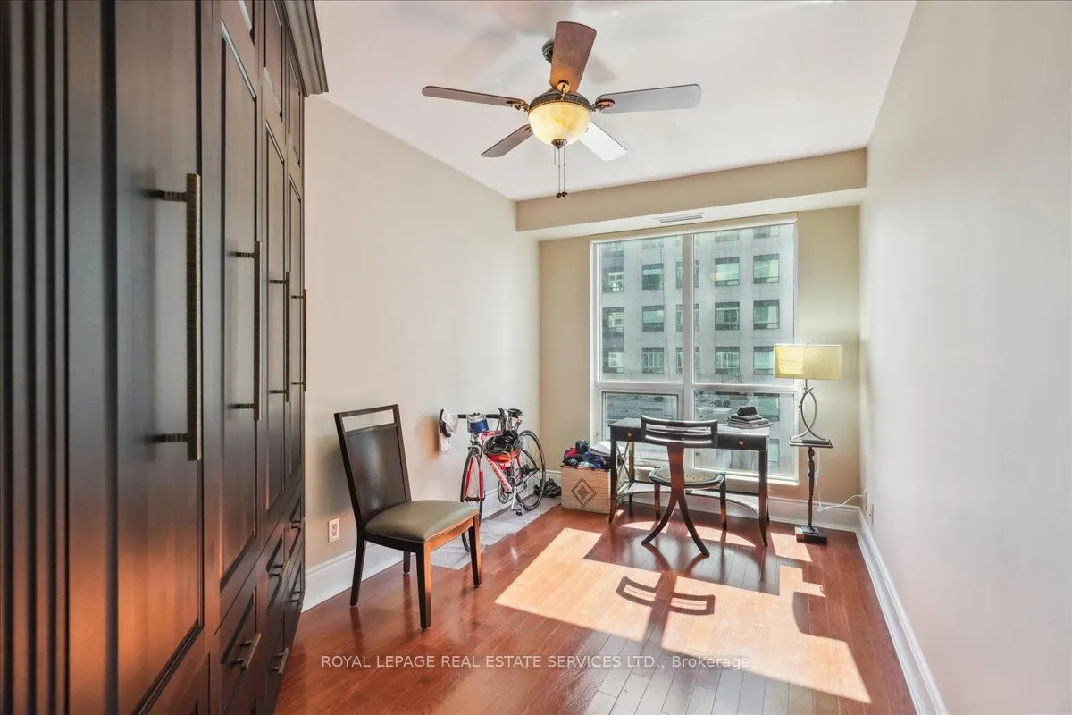 10 Bellair Street, #804