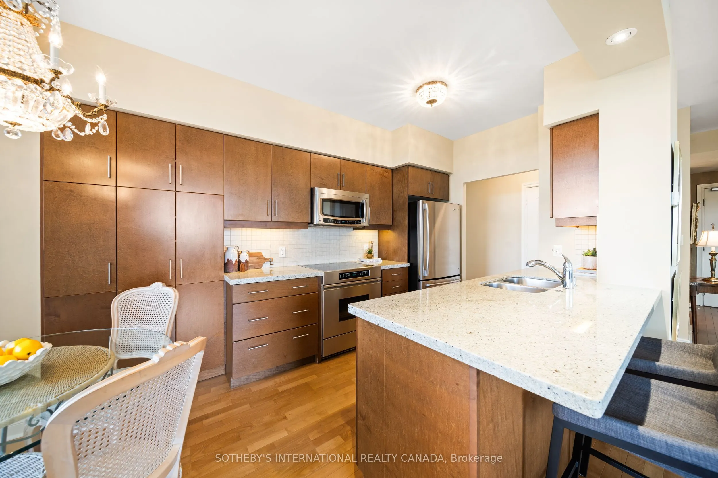 1105 Leslie Street, #903