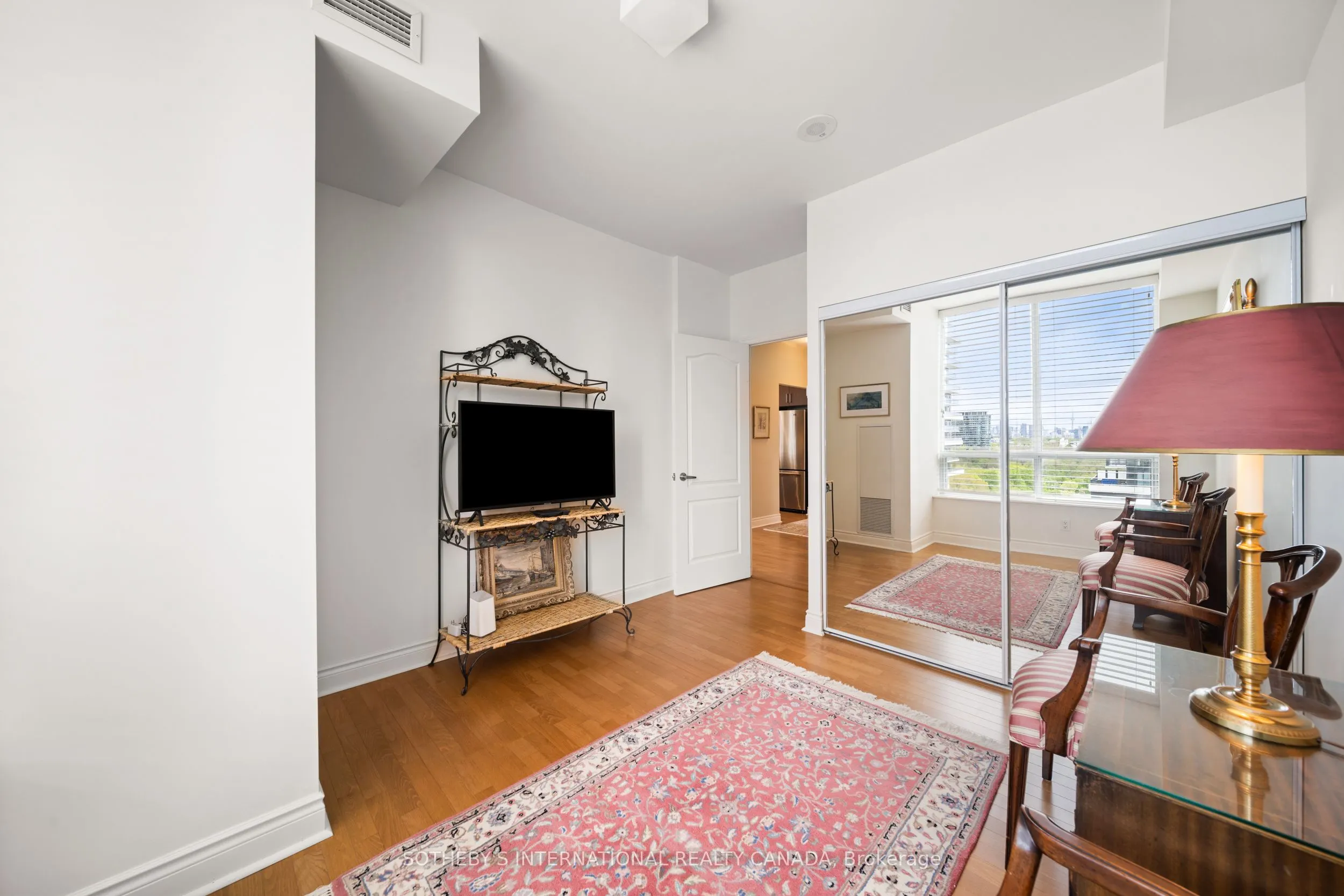 1105 Leslie Street, #903