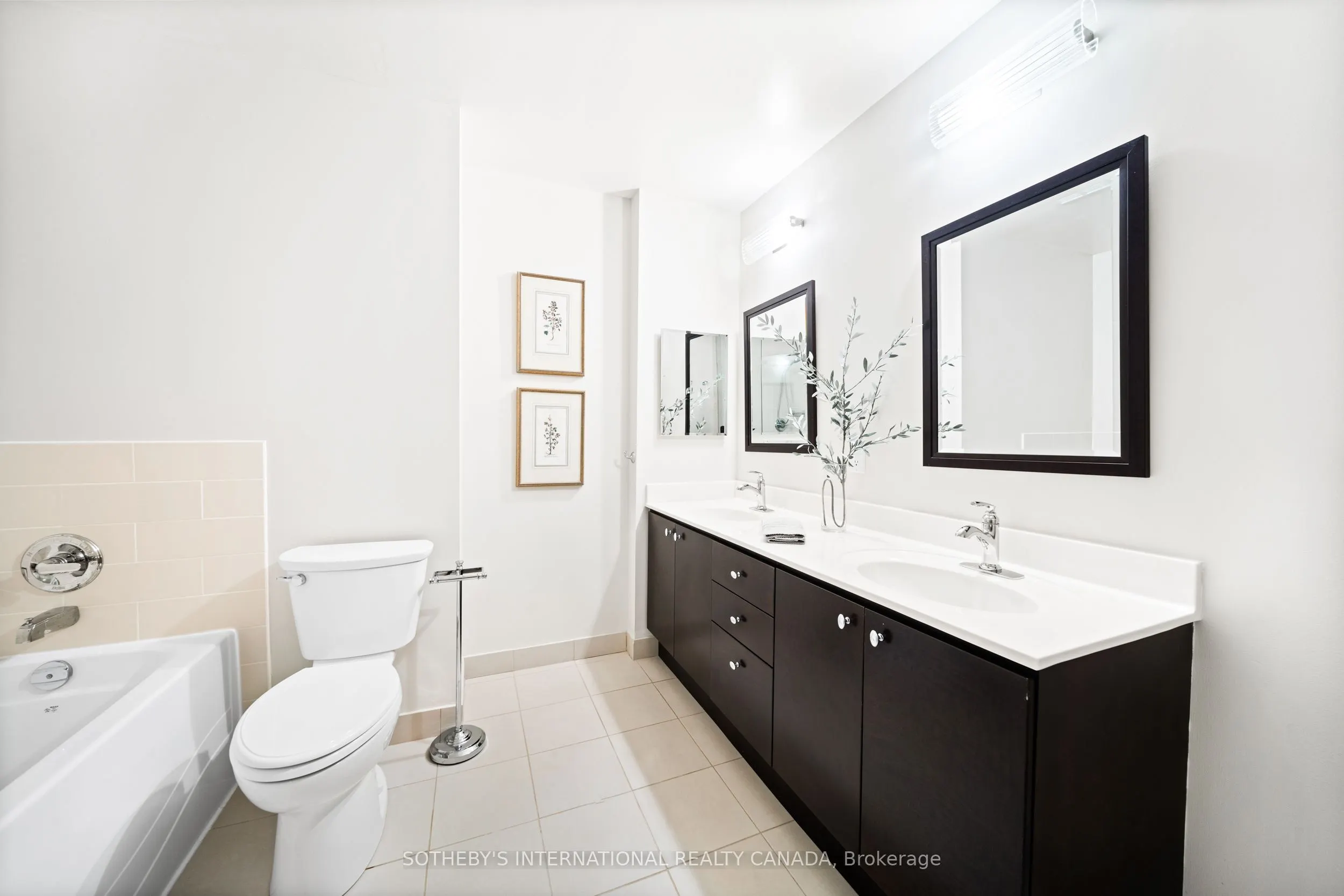1105 Leslie Street, #903