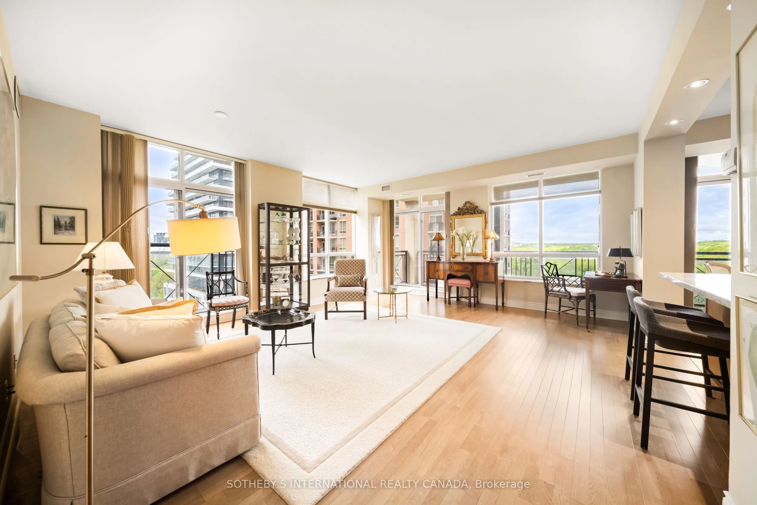 1105 Leslie Street, #903