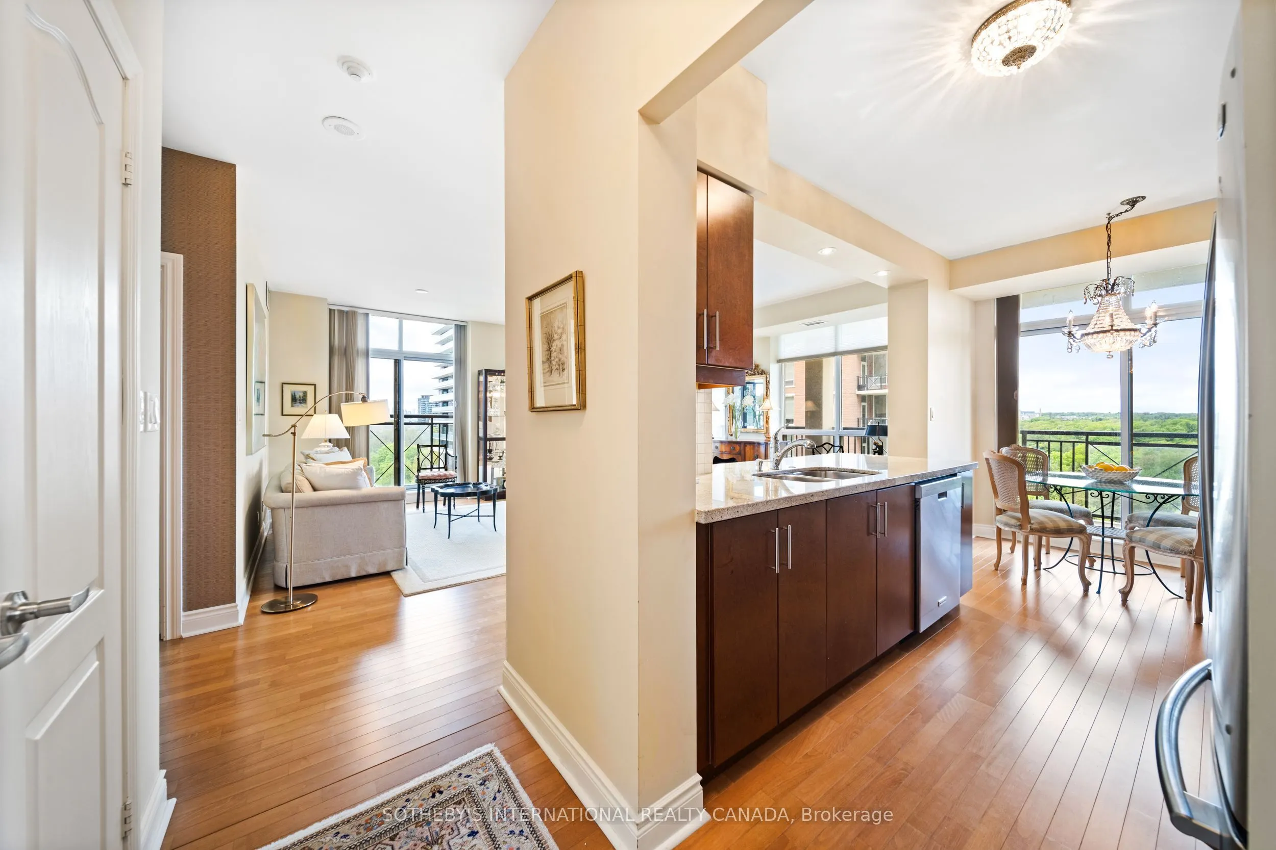 1105 Leslie Street, #903