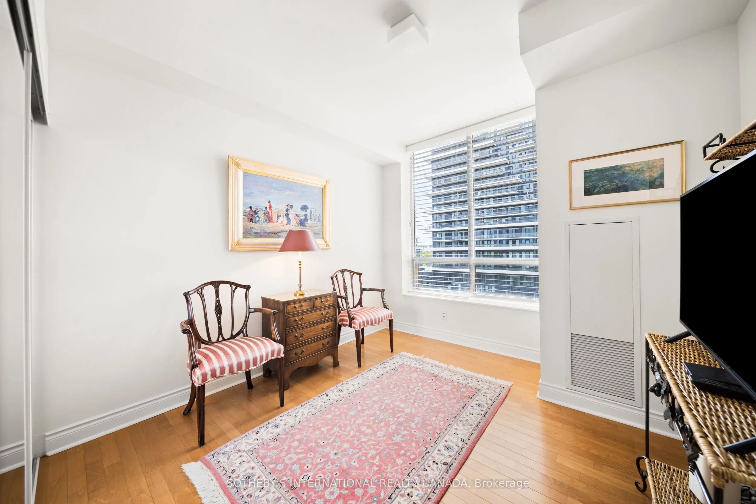1105 Leslie Street, #903