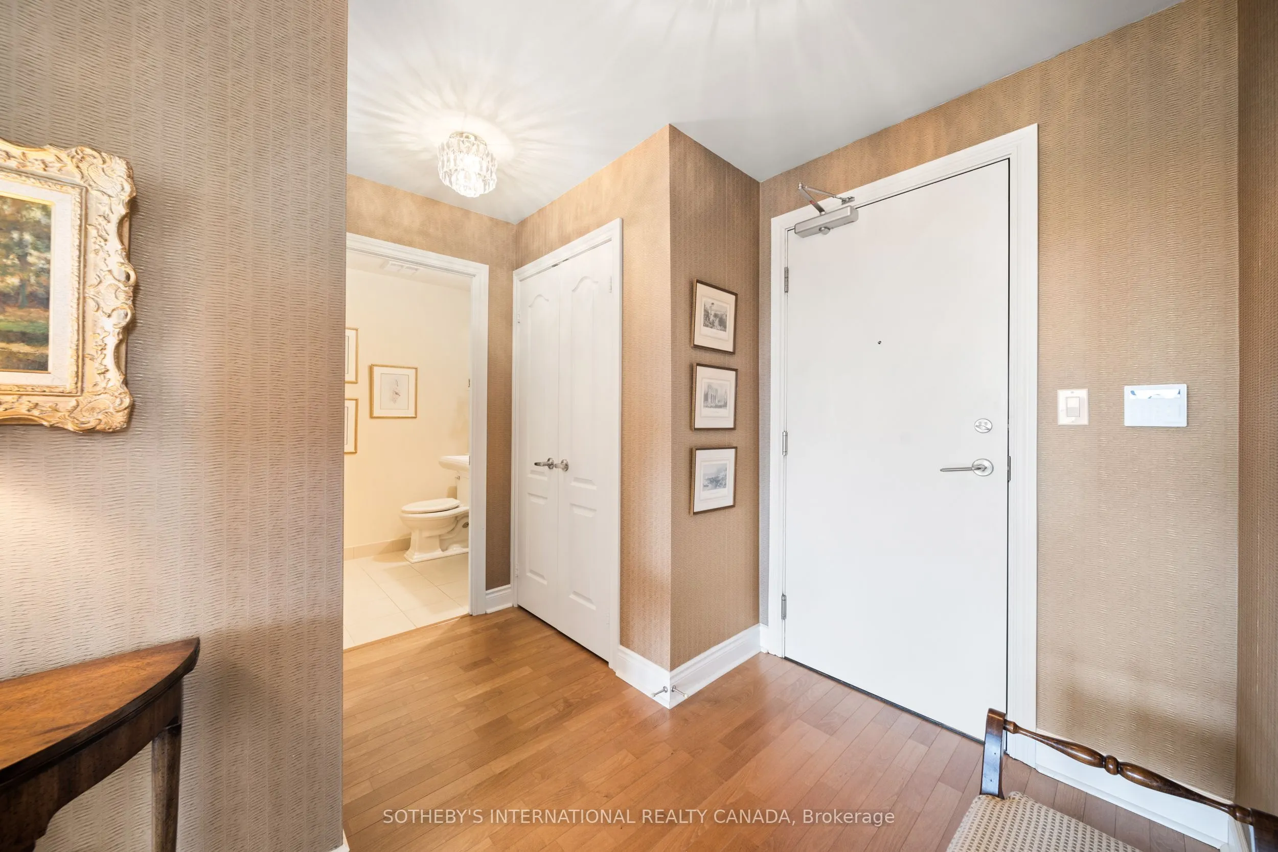 1105 Leslie Street, #903
