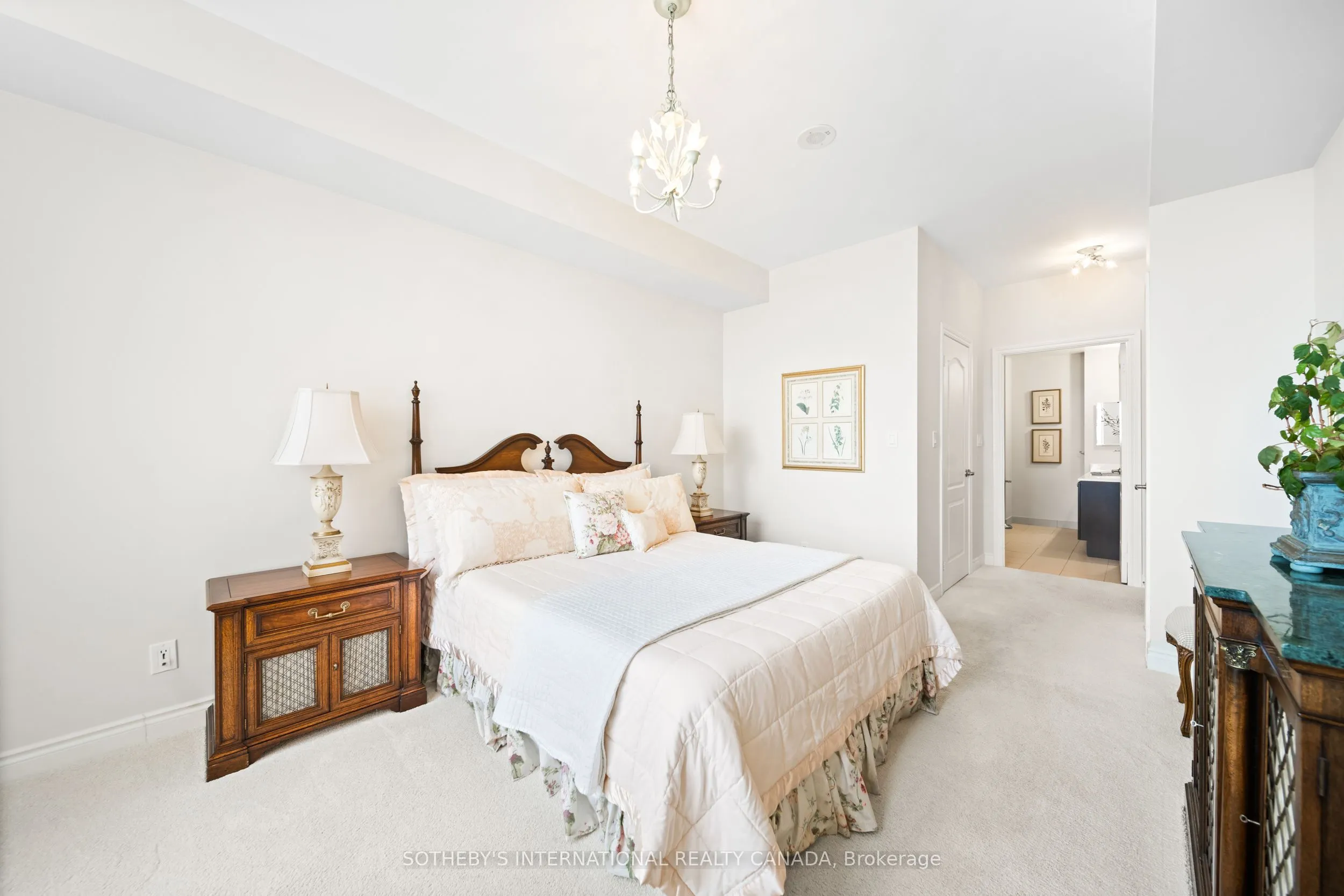 1105 Leslie Street, #903