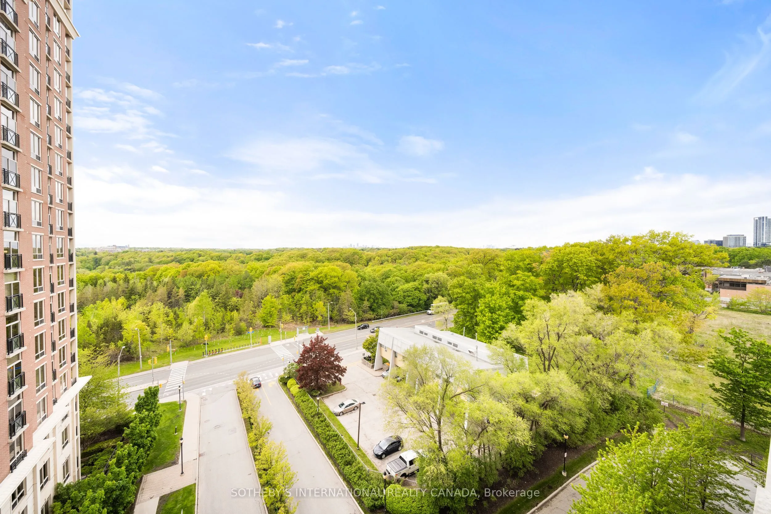 1105 Leslie Street, #903