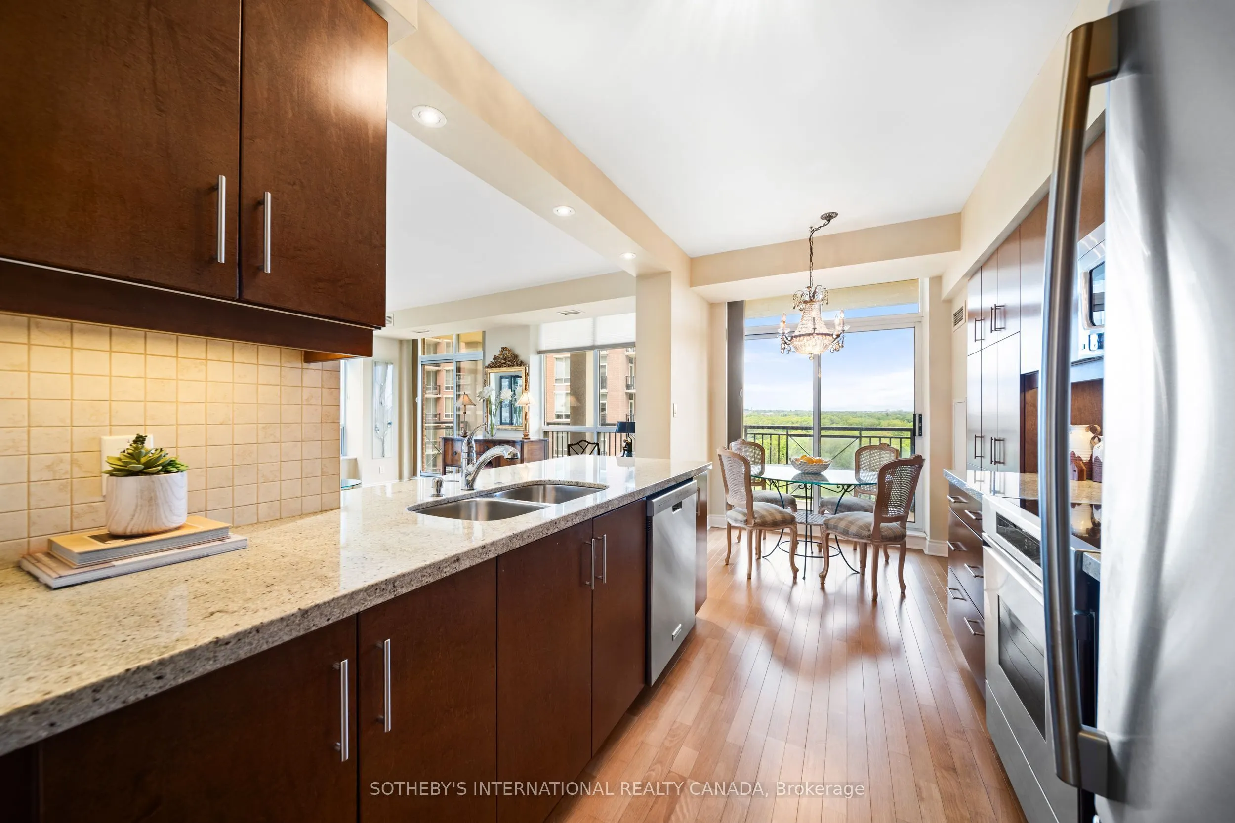 1105 Leslie Street, #903