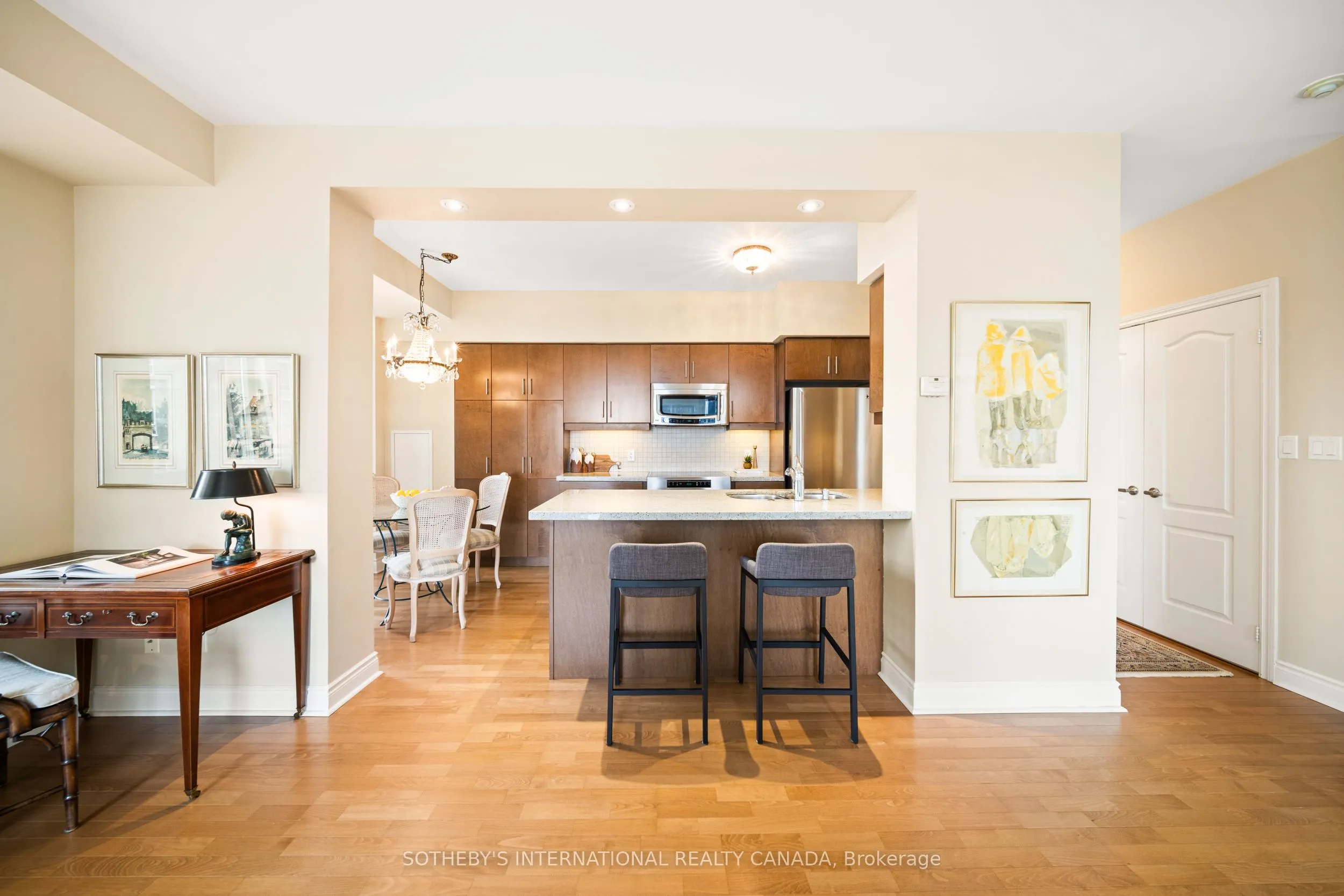 1105 Leslie Street, #903