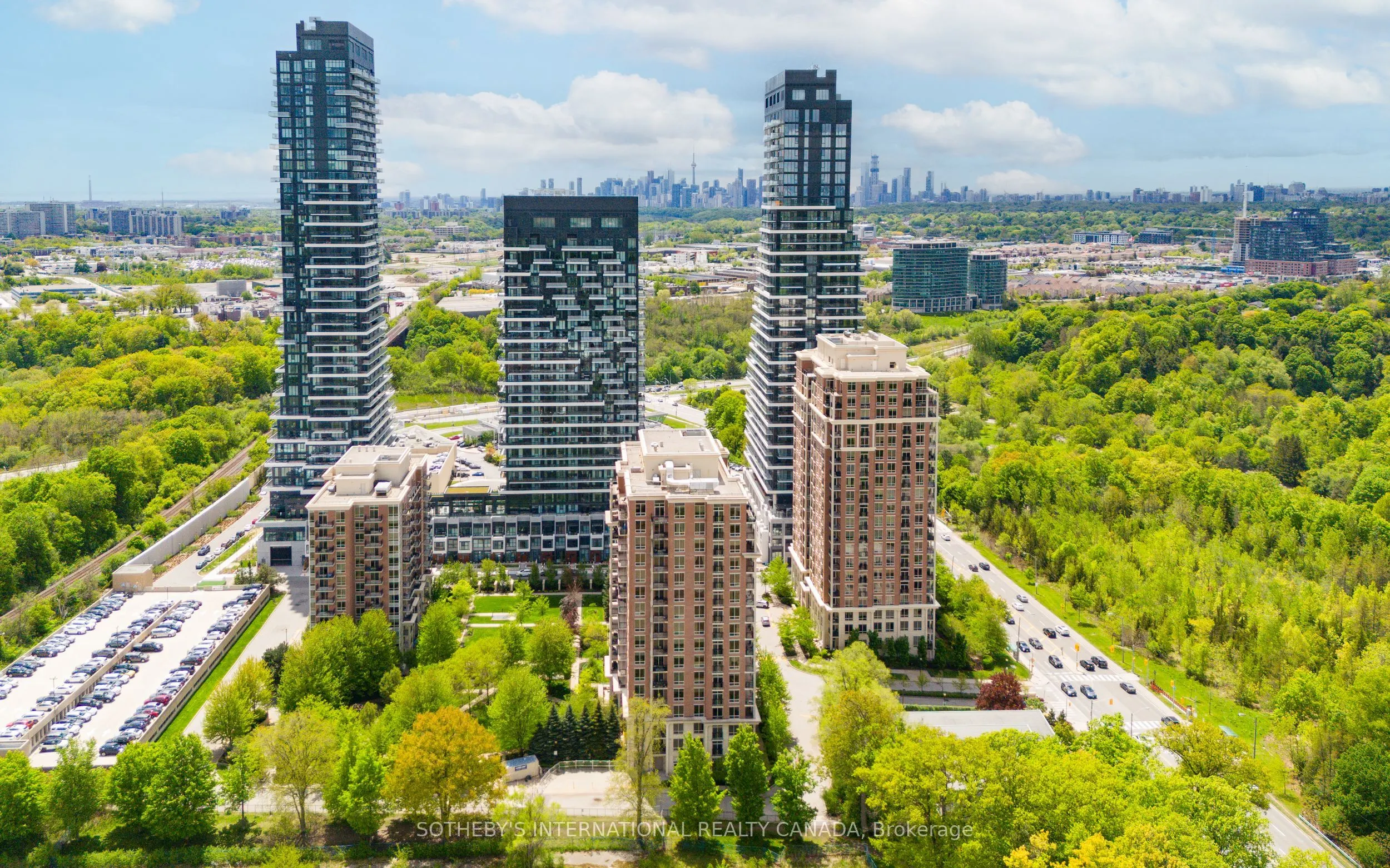 1105 Leslie Street, #903