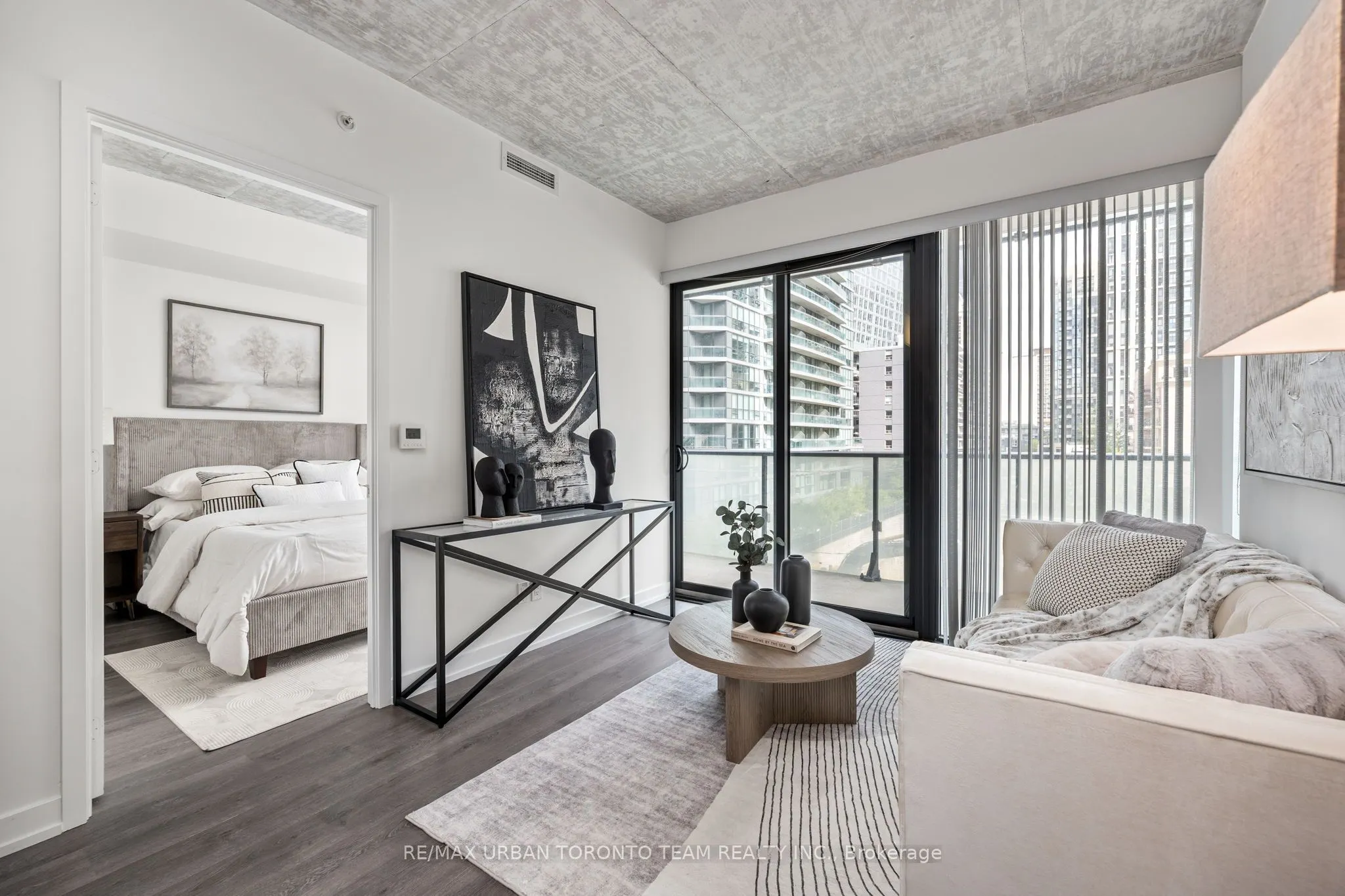 161 Roehampton Avenue, #304