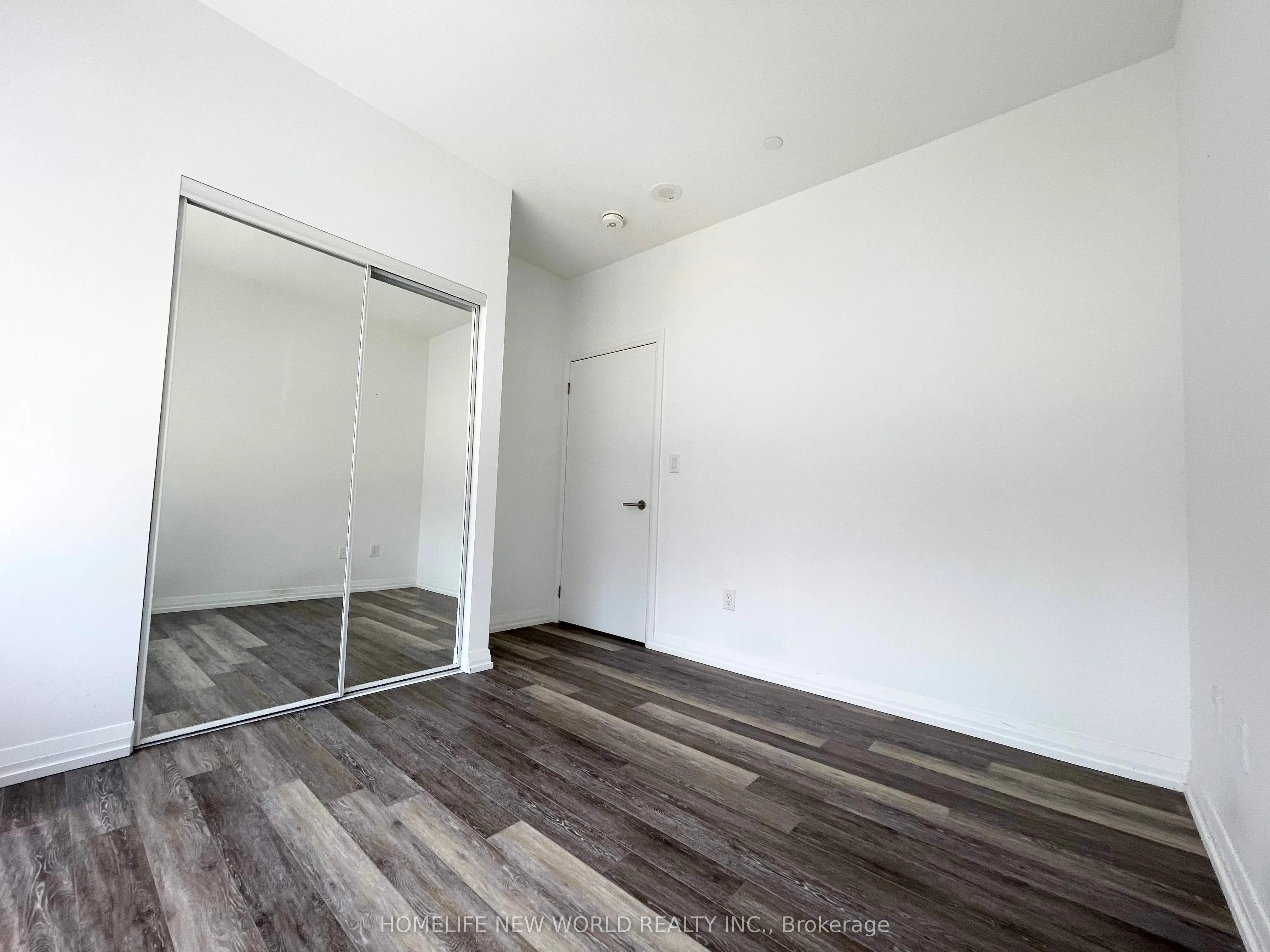 75 Canterbury Place #207
