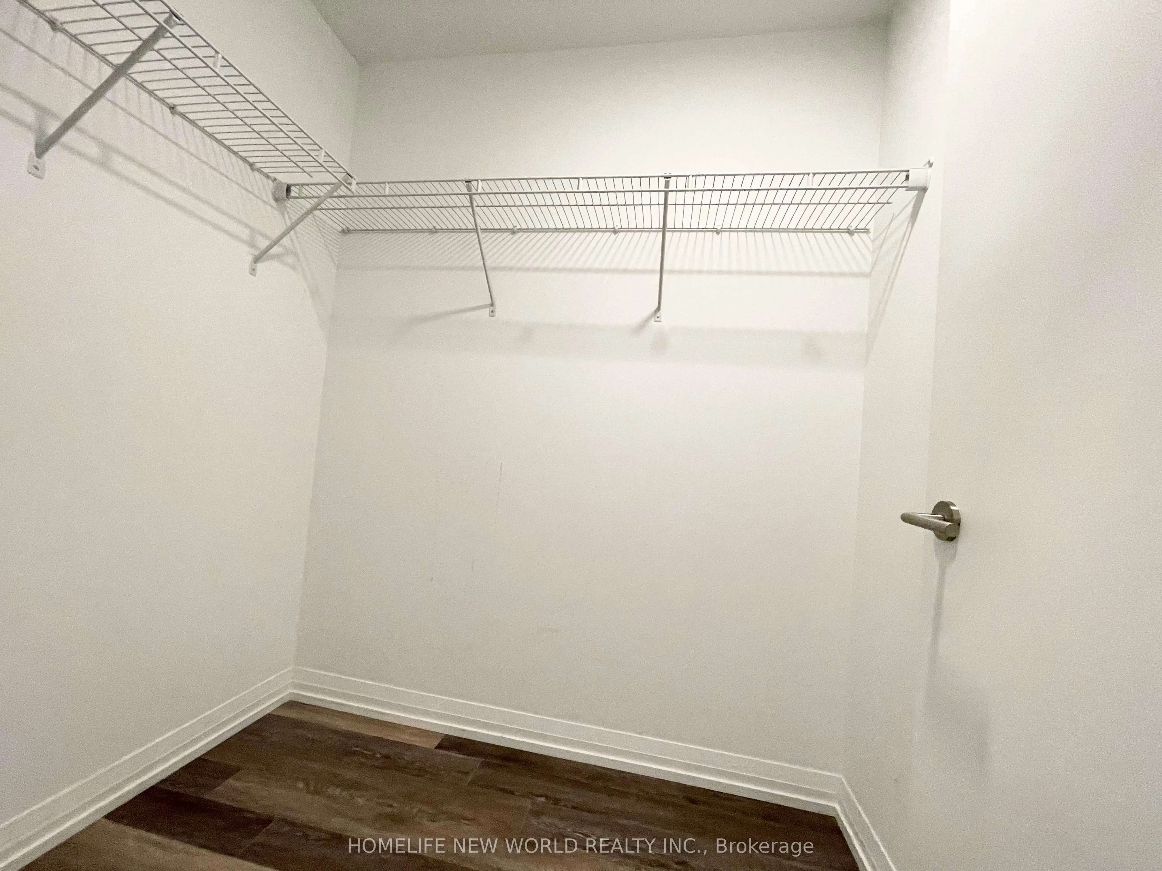 75 Canterbury Place #207