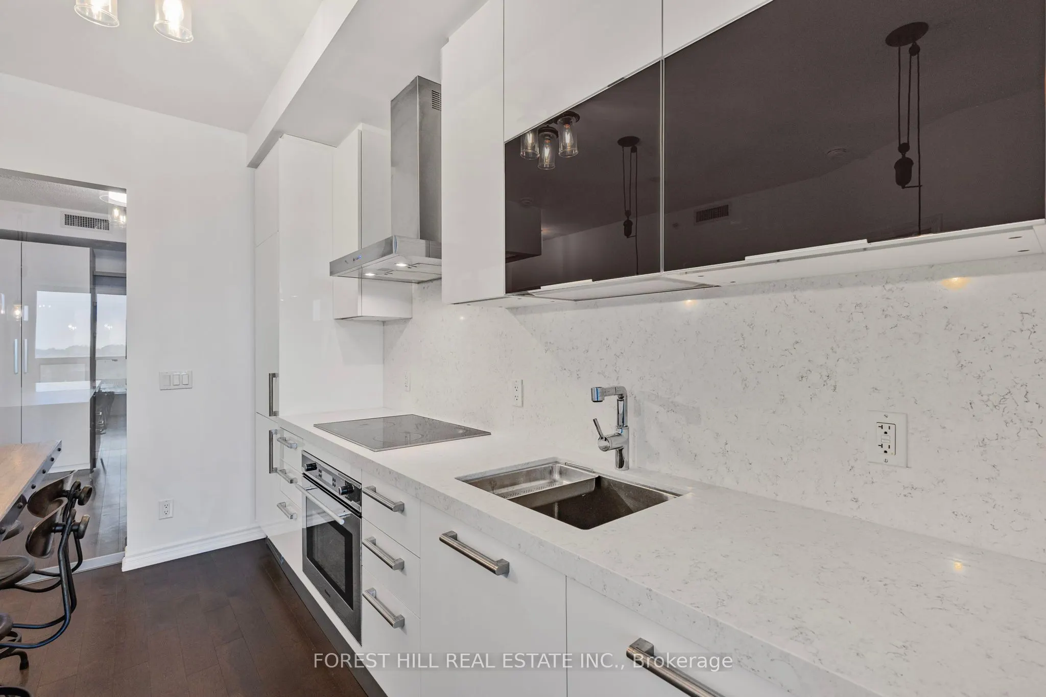 23 Glebe Road W, #609