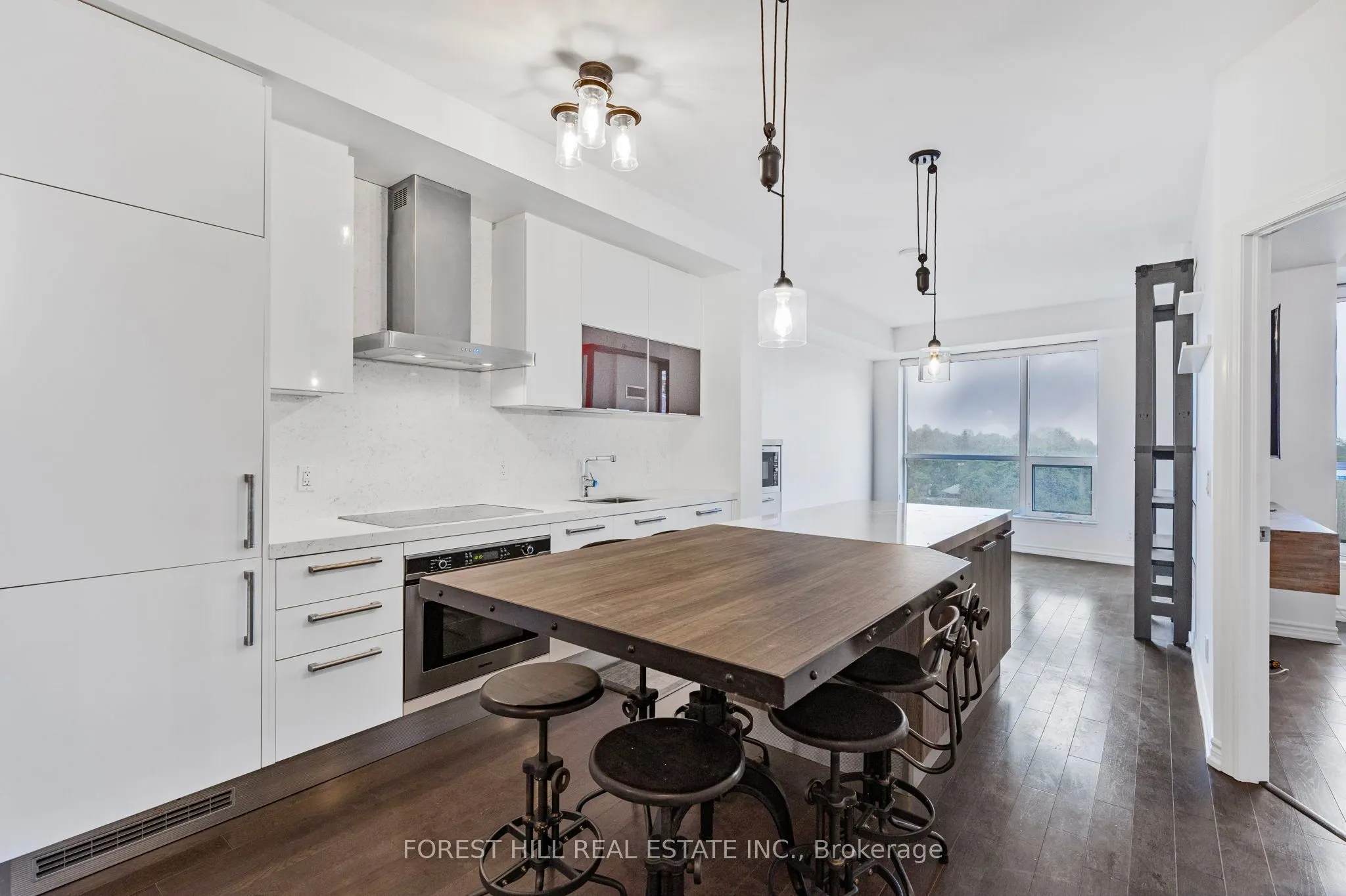 23 Glebe Road W, #609