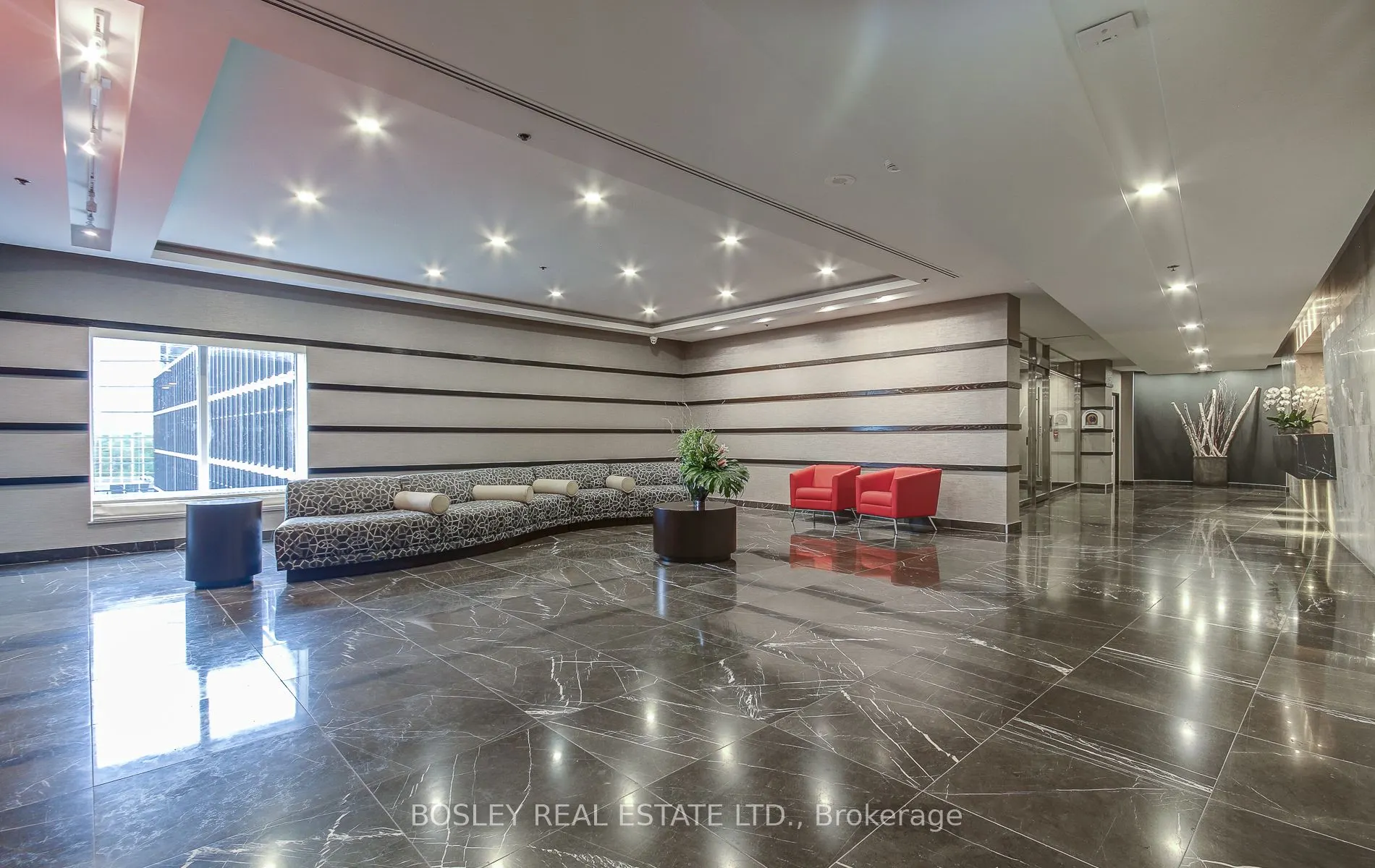 8 Park Road, #2010
