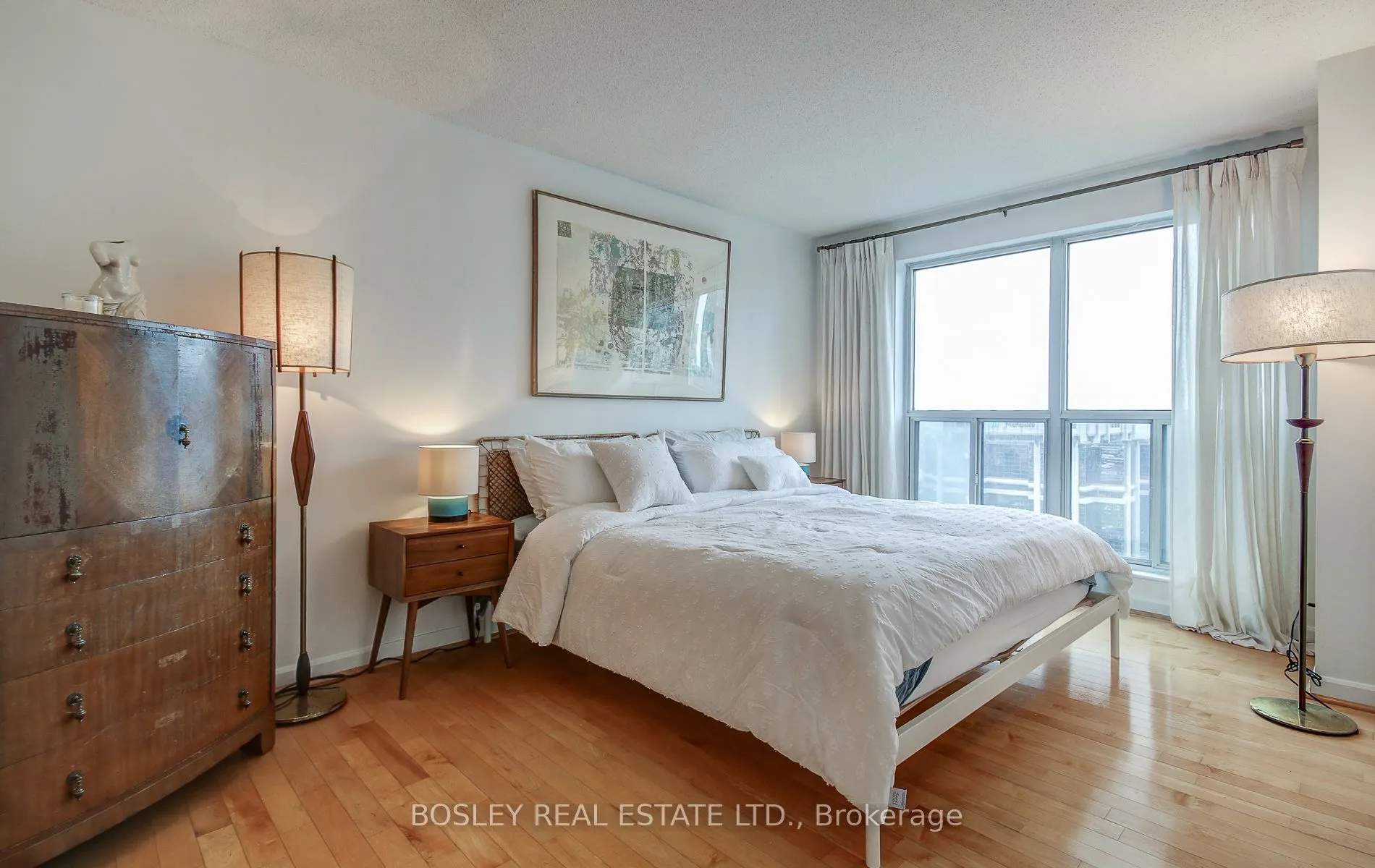 8 Park Road, #2010
