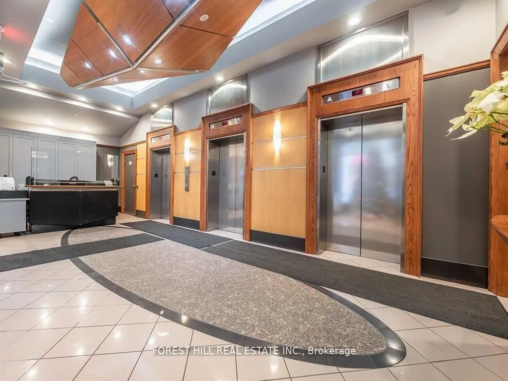 8 Wellesley Street E, #PH7